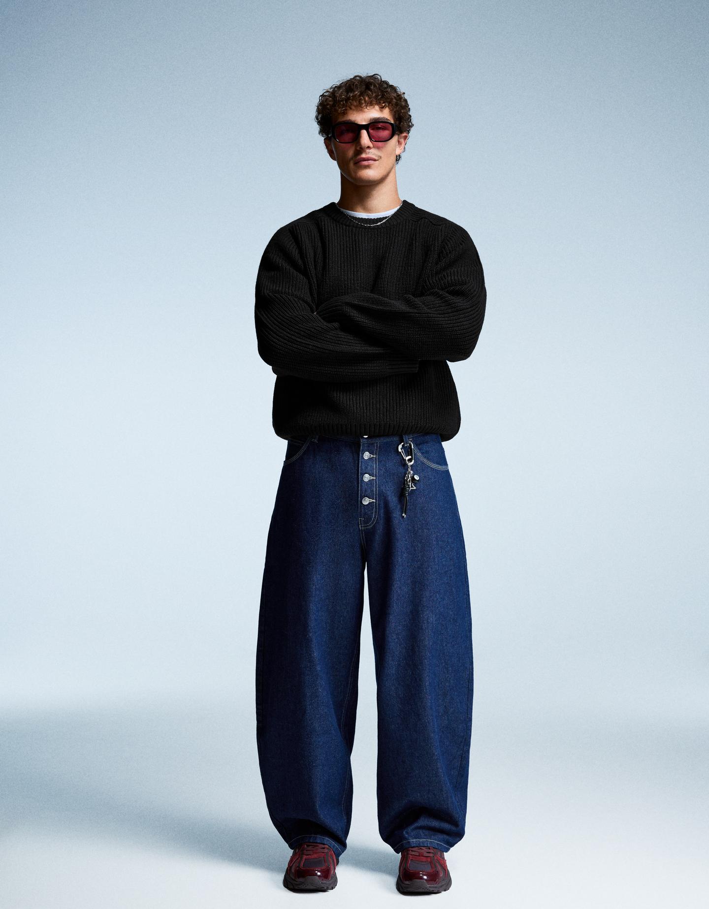 Bershka sweter dżersejowy z wełną czarny