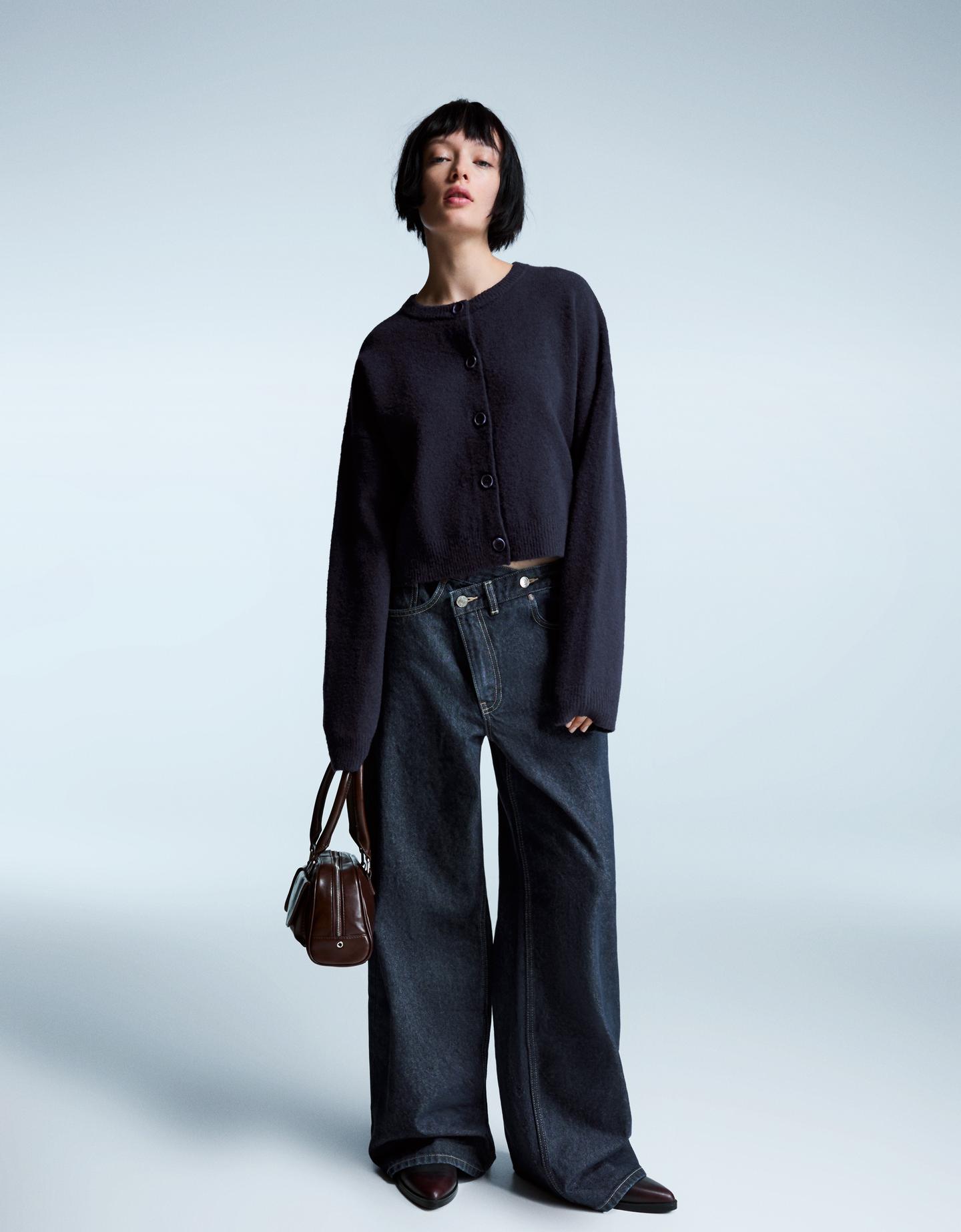 Bershka kardigan z guzikami soft touch niebieski