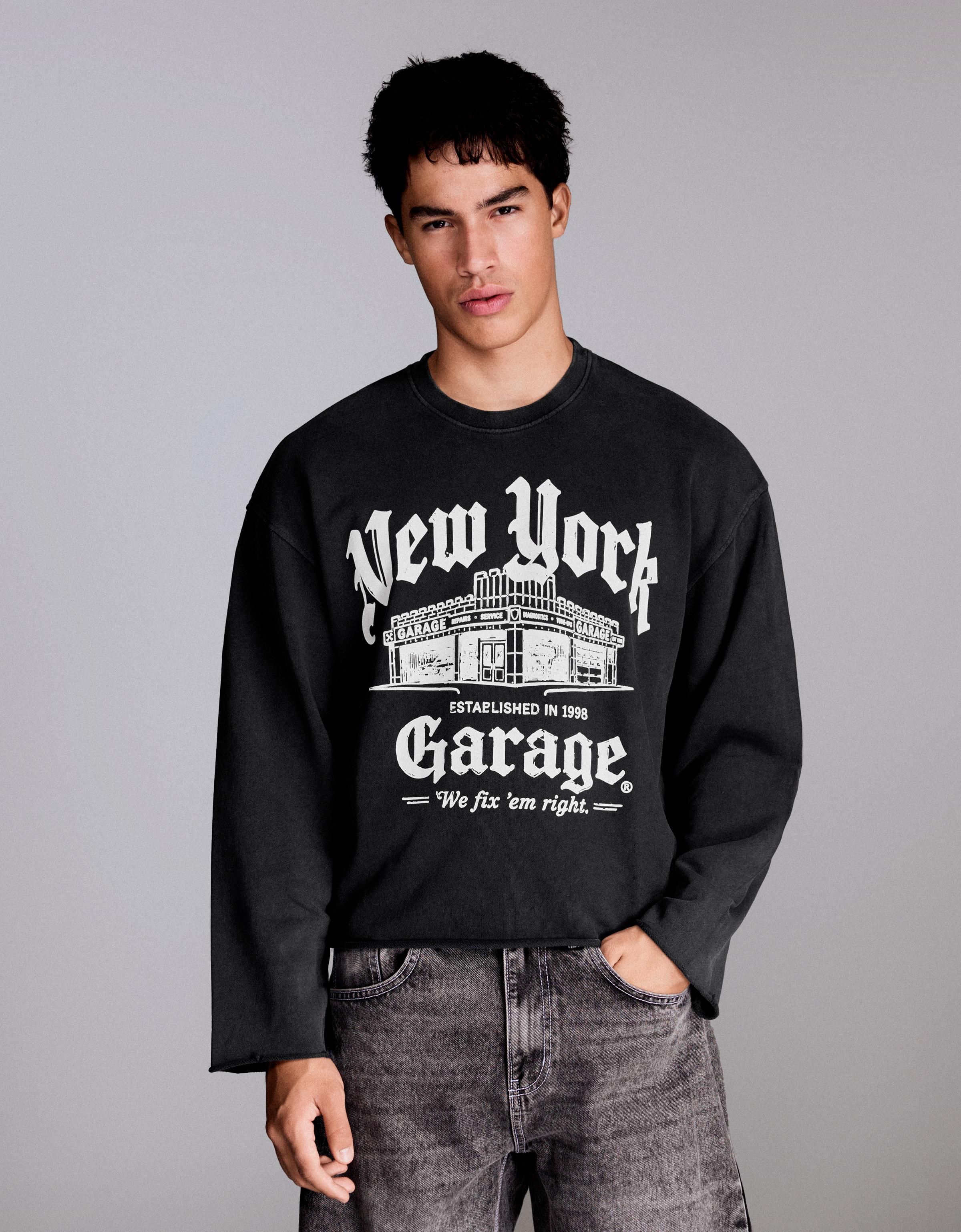 Bershka Bluza Z Okrągłym Dekoltem Z Nadrukiem Siateczka Mężczyzna Szary