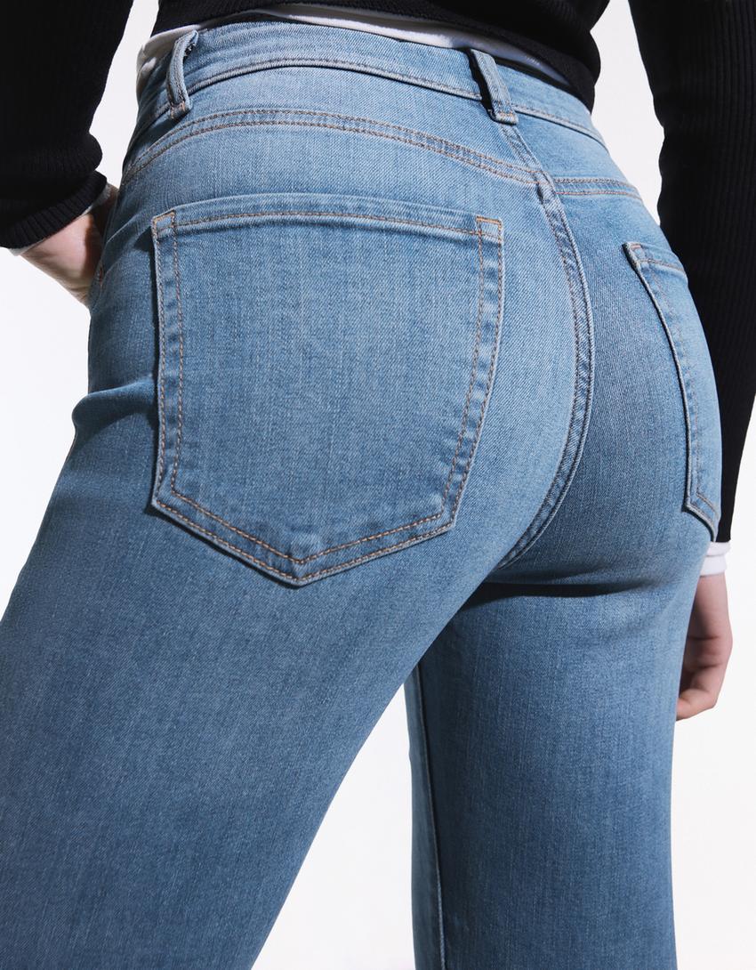 جينز جرسي بخصر عالٍ-أزرق فاتح