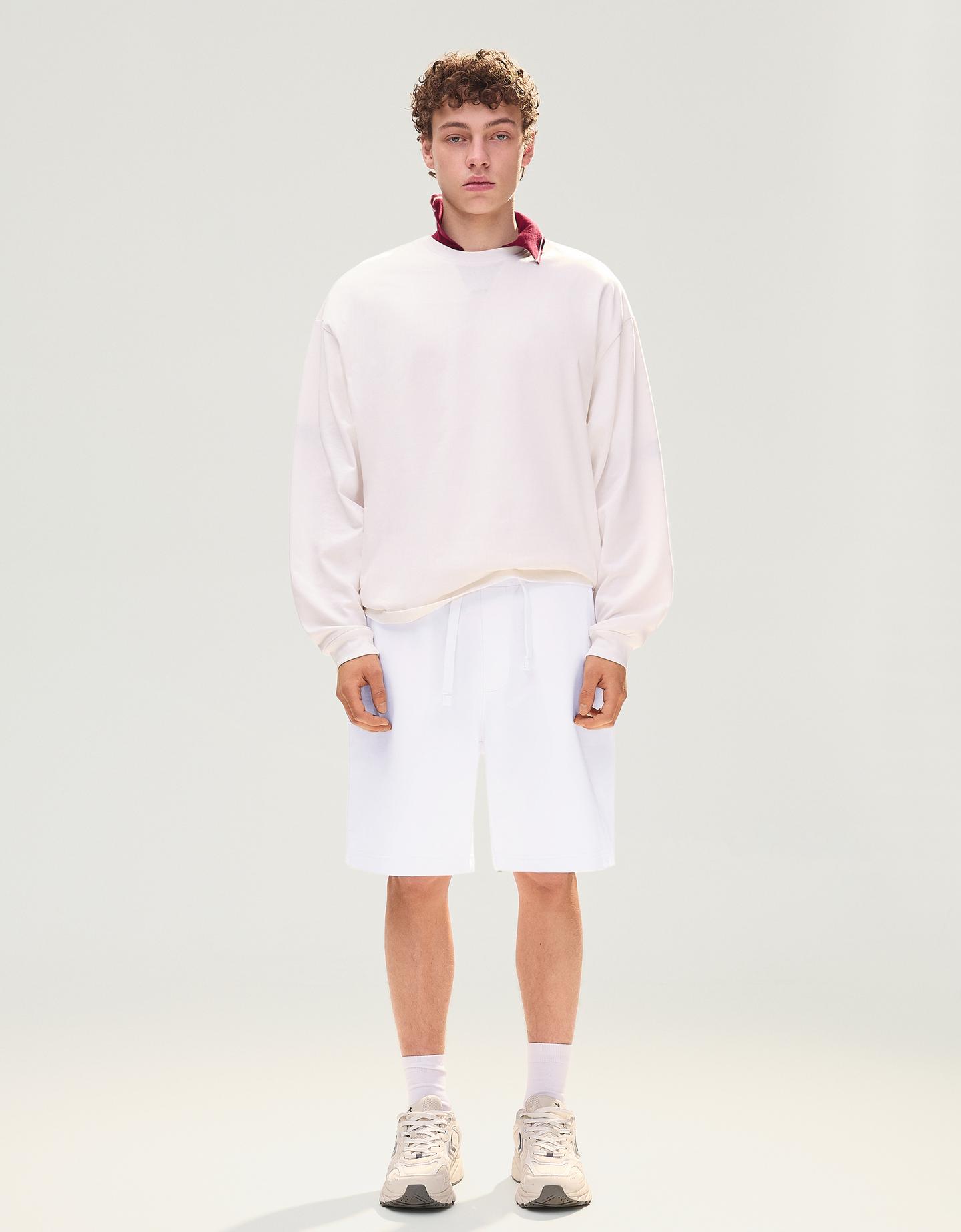 Bershka bermudy z dzianiny dresowej biały