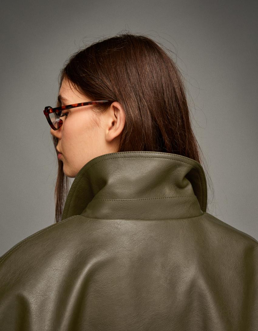 Kurtka bomber ze sztucznej skóry z paskiem-Khaki