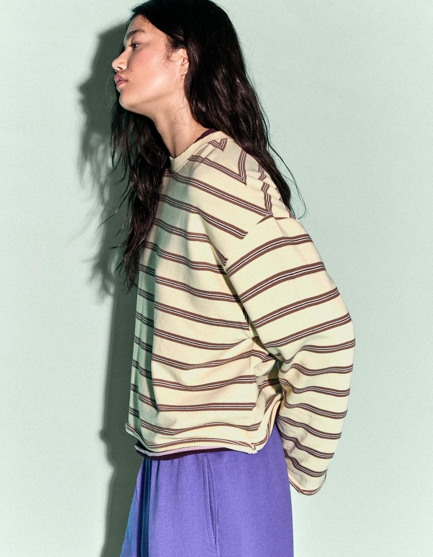 Striped round neck sweatshirt-Yellow