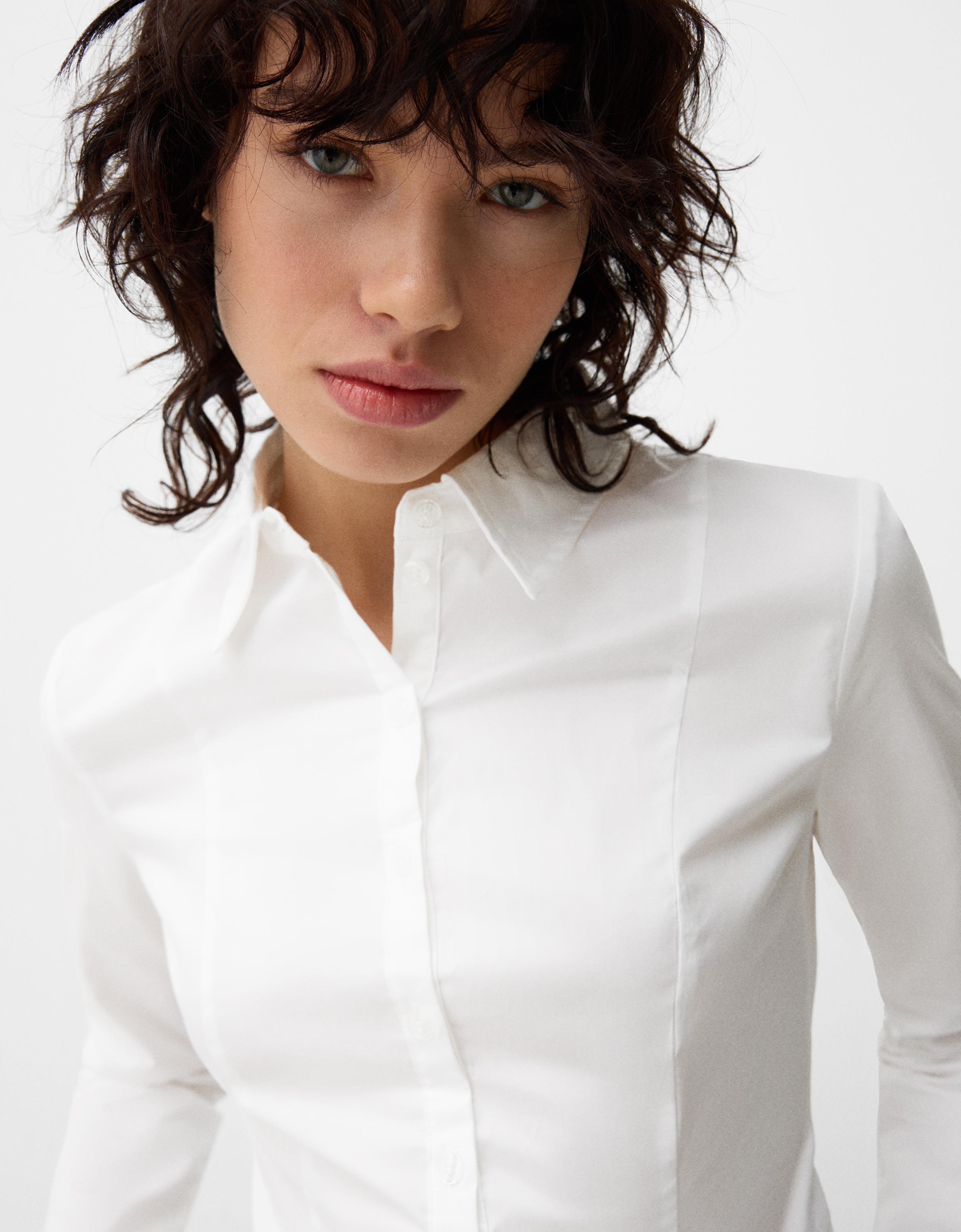 Çan kollu vücuda oturan gömlek - Görsel 13