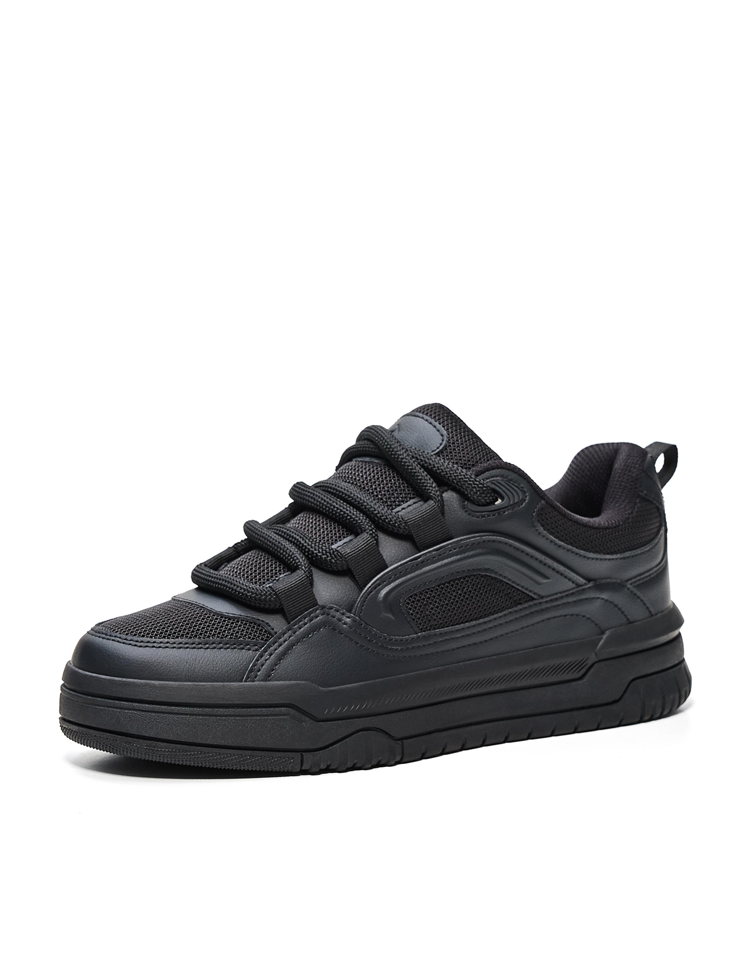 Skate trainers — BLACK
