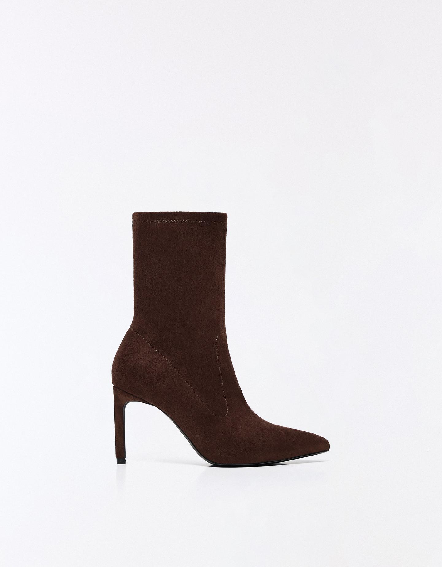 Bershka Botín Tacón Stretch Mujer Marrón