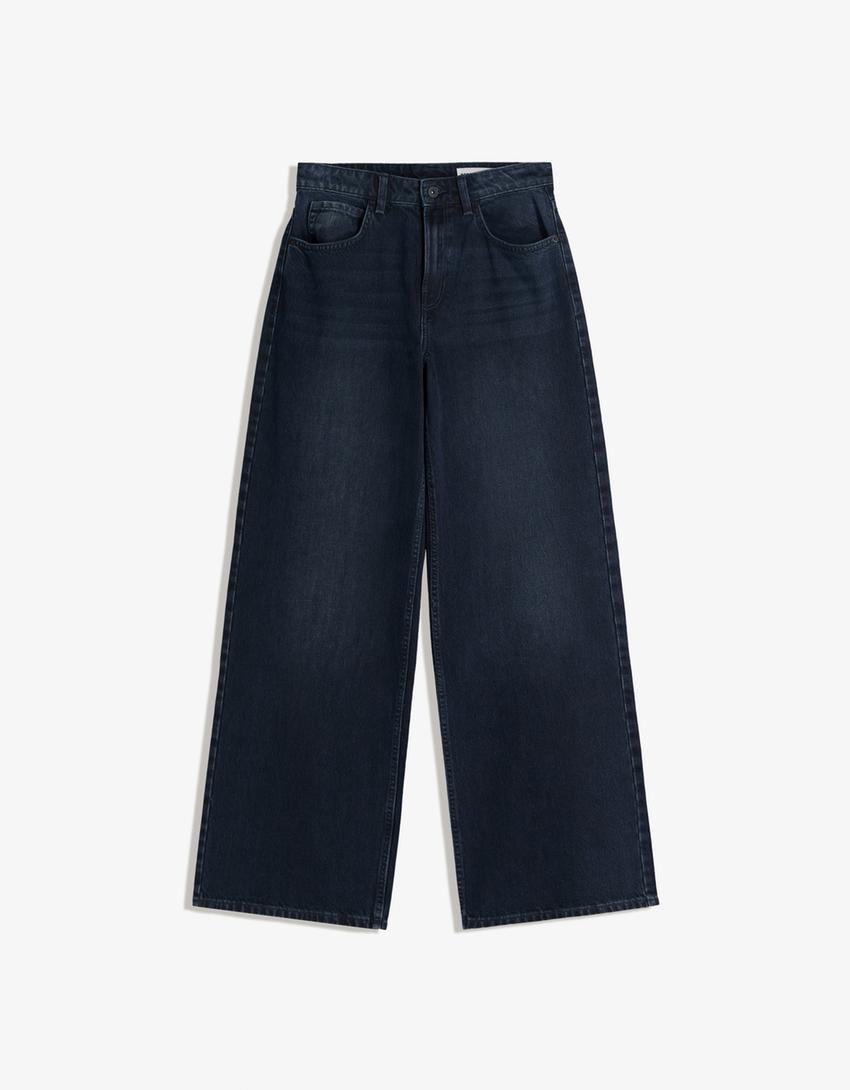 Wide-leg jeans