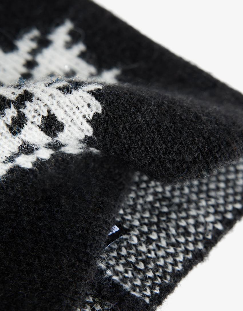 Шапка с принтом-Черный