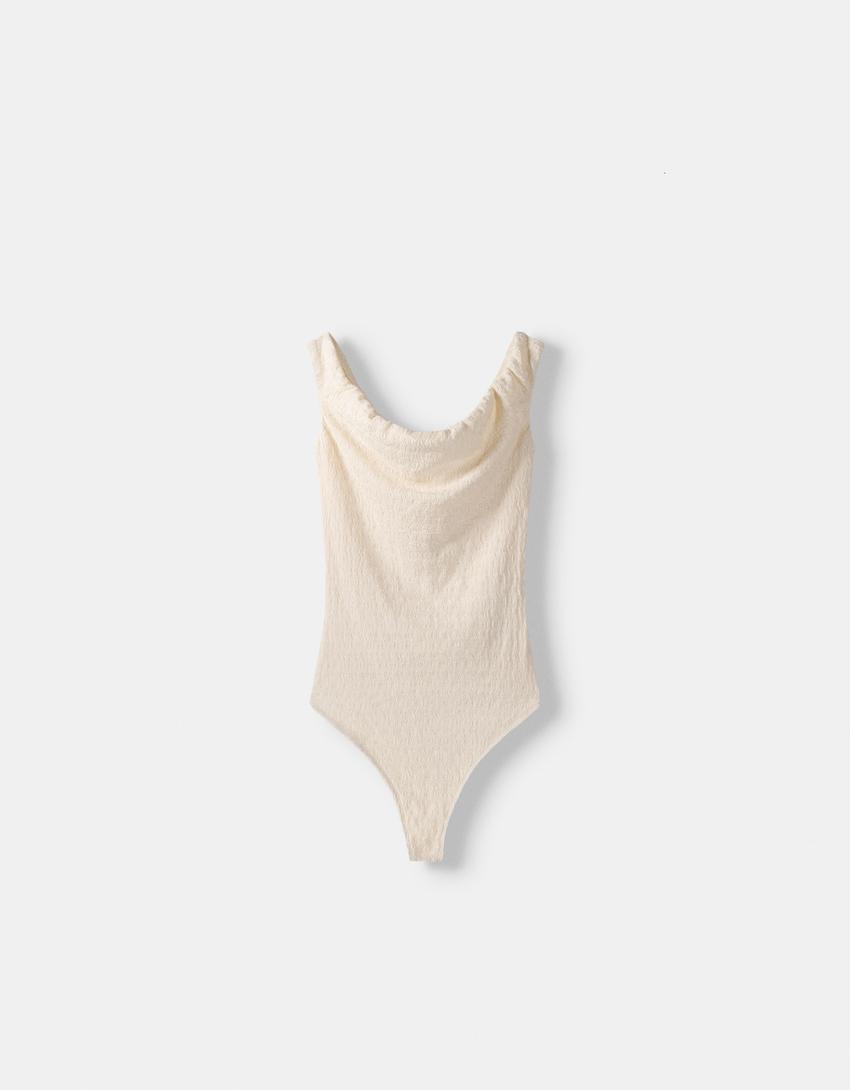 بودي بياقة باردو وملمس بارز-أبيض مطفي-6