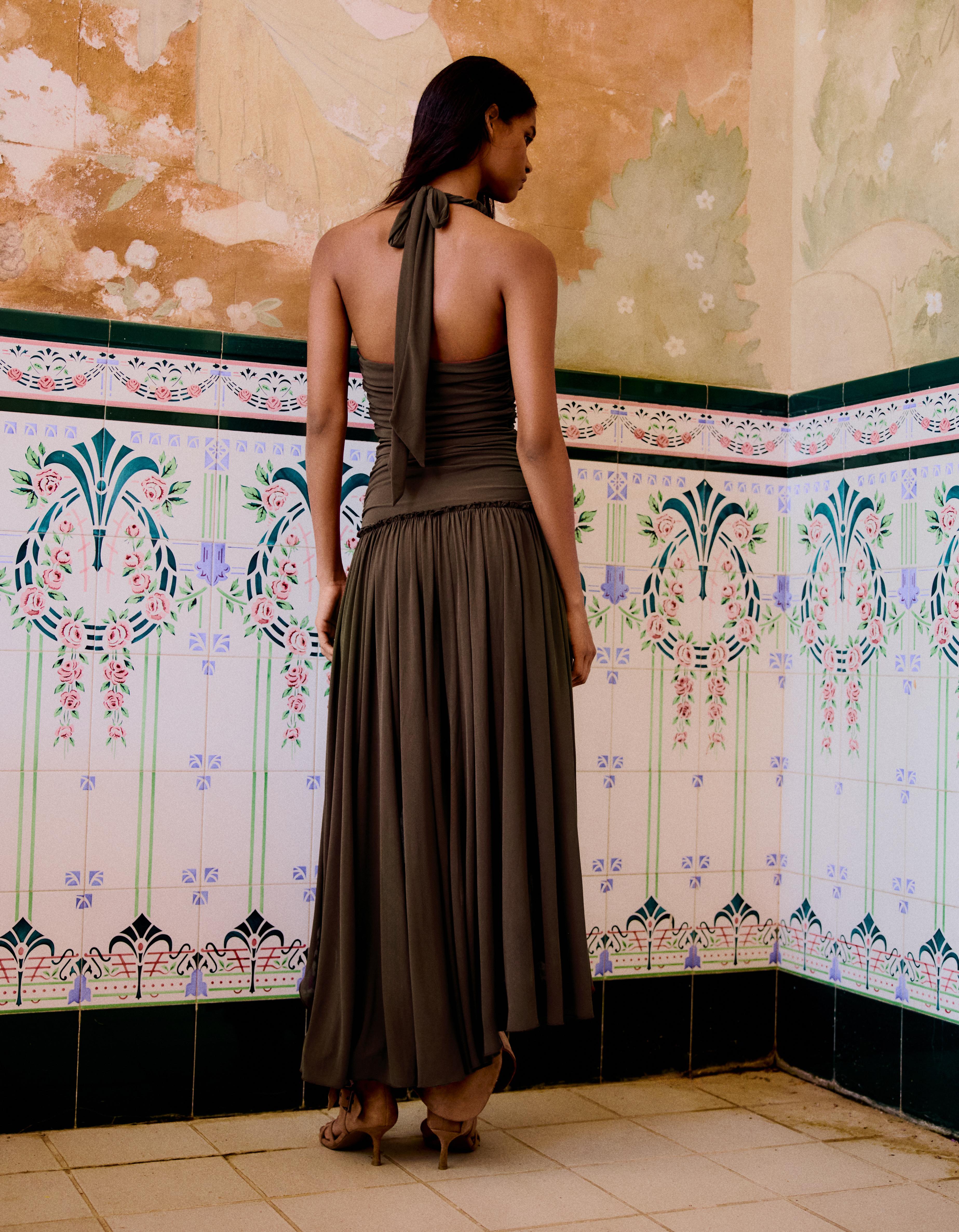 Asymmetric halter maxi dress — Brown