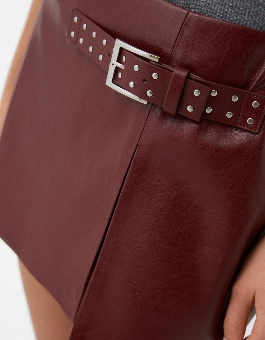 Falda mini efecto piel-Granate-4
