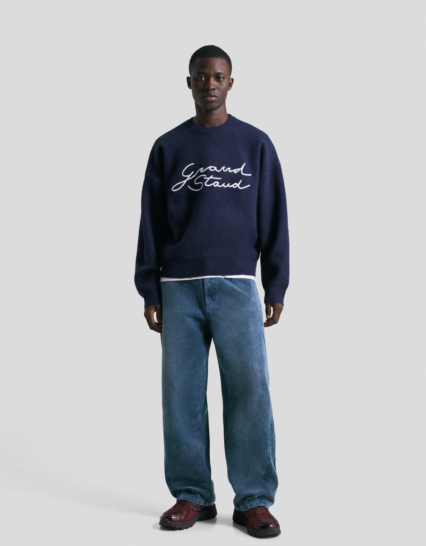 Bershka spodnie o kroju super baggy z sztruksu niebieski