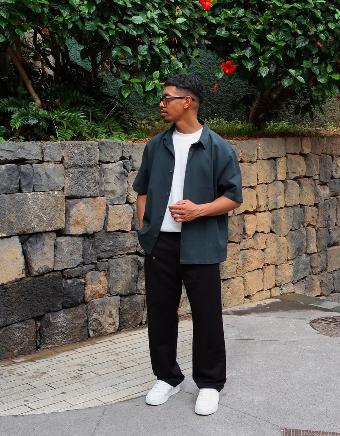 Pleated short sleeve shirt