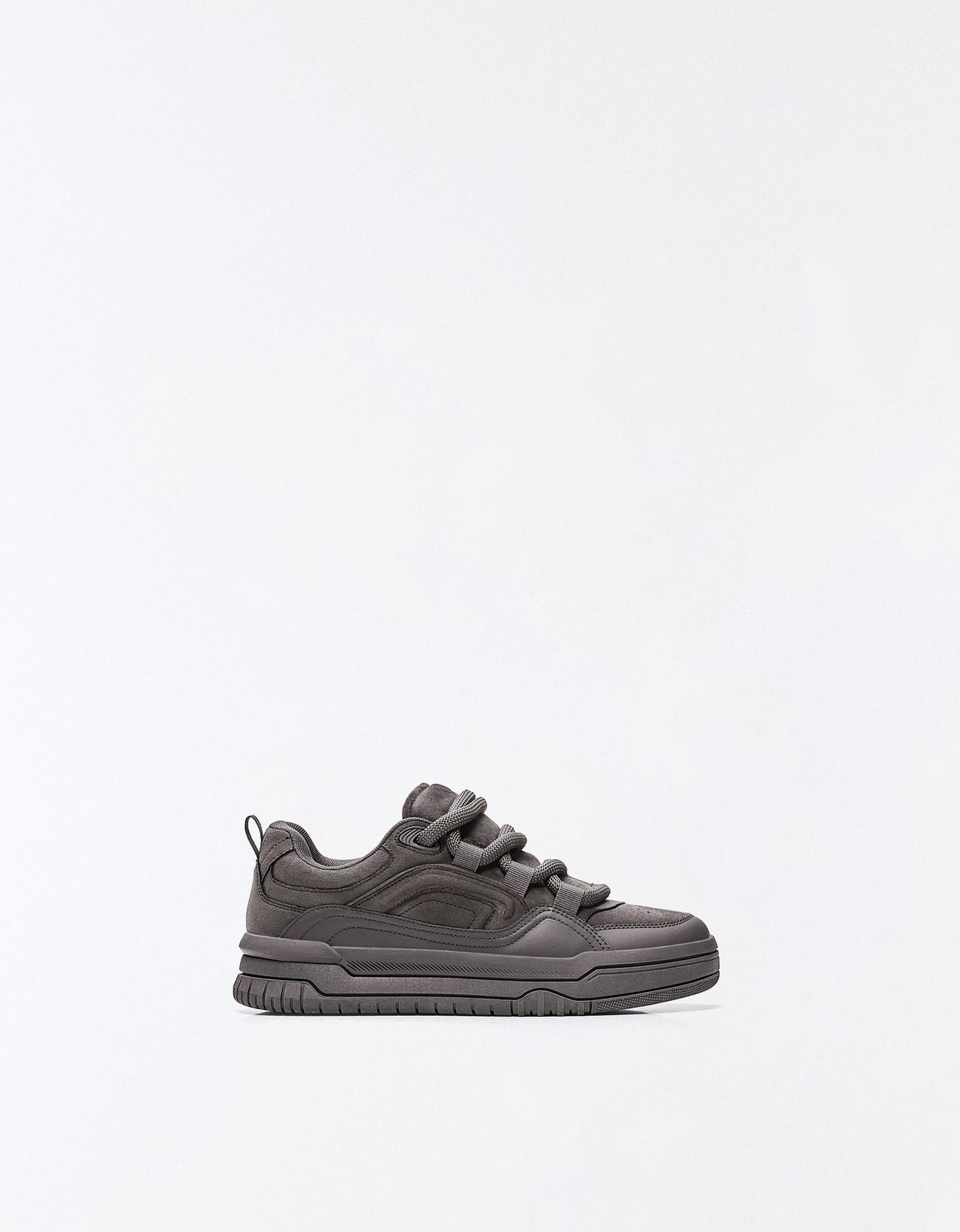 SKATE TRAINERS — Grey
