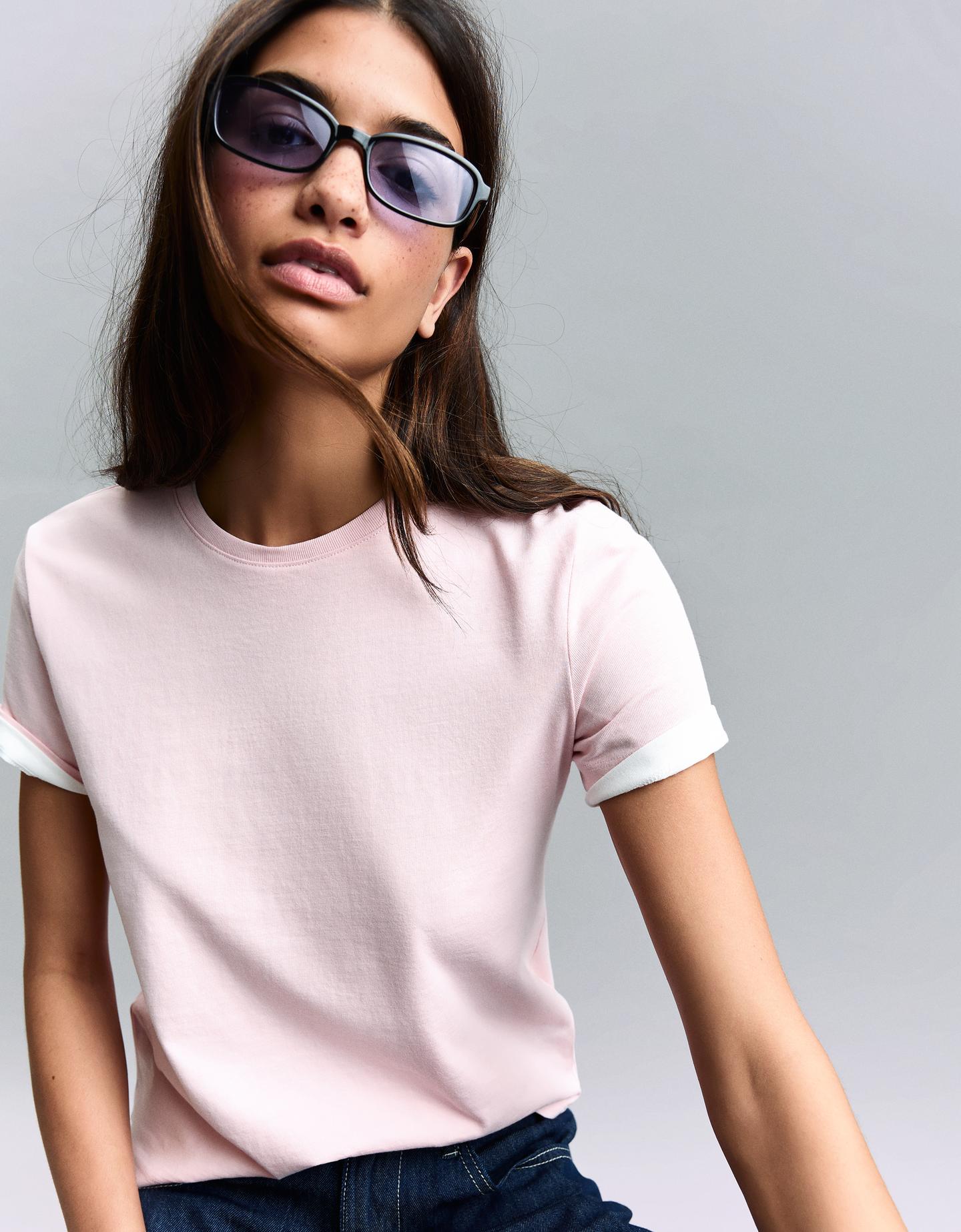 Bershka okulary przeciwsłoneczne z kolorowymi szkłami niebieski