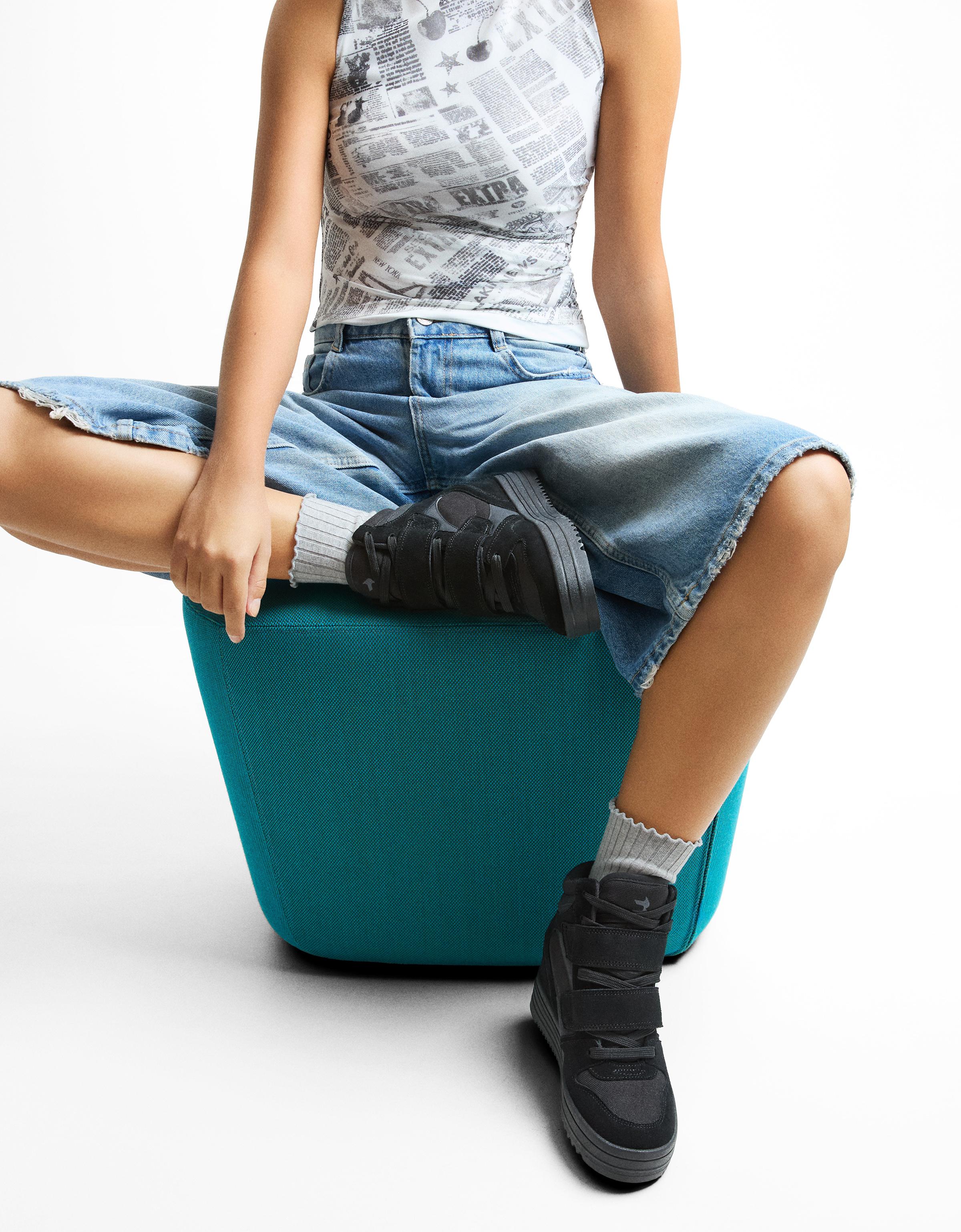 High-top sneakers with internal wedge — BLACK