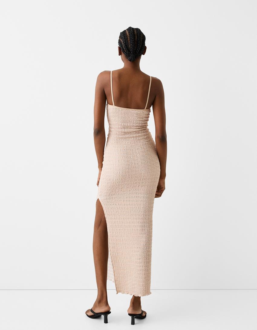 فستان ريفي متوسط الطول بحمالات وتفصيل ربطة-بيج-2