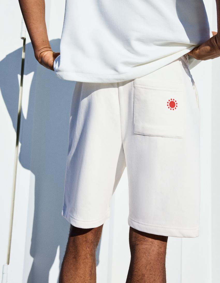 One Piece sweatshirt print Bermuda shorts-Off white