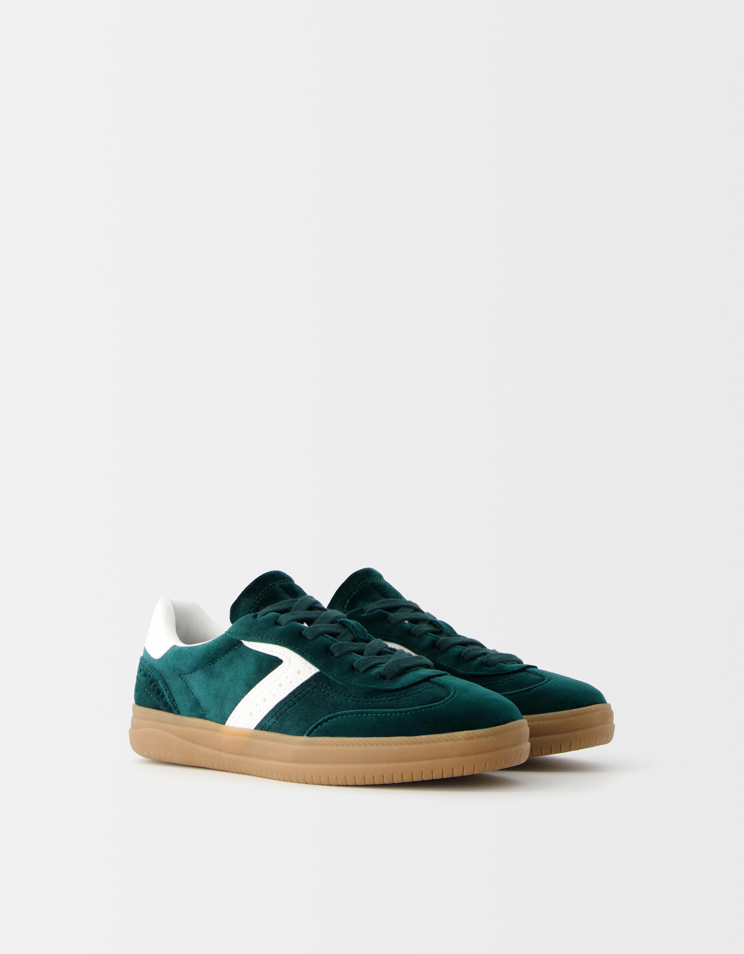 Bershka Retro-Sneaker Aus Samt Damen 39 Grün