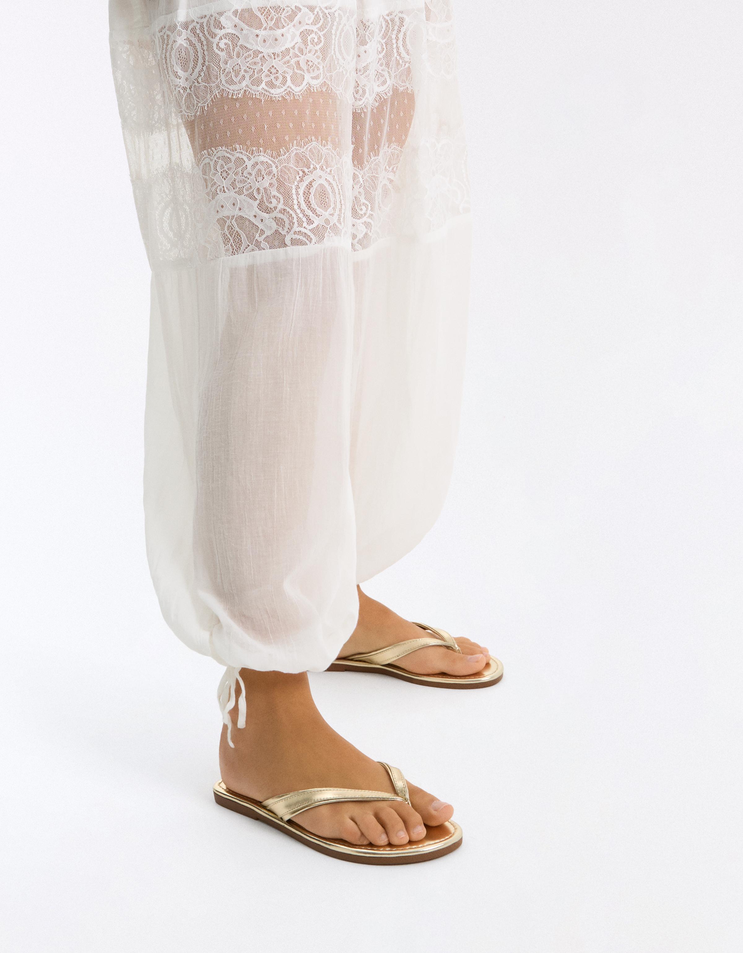 FLAT THONG SANDALS — Gold