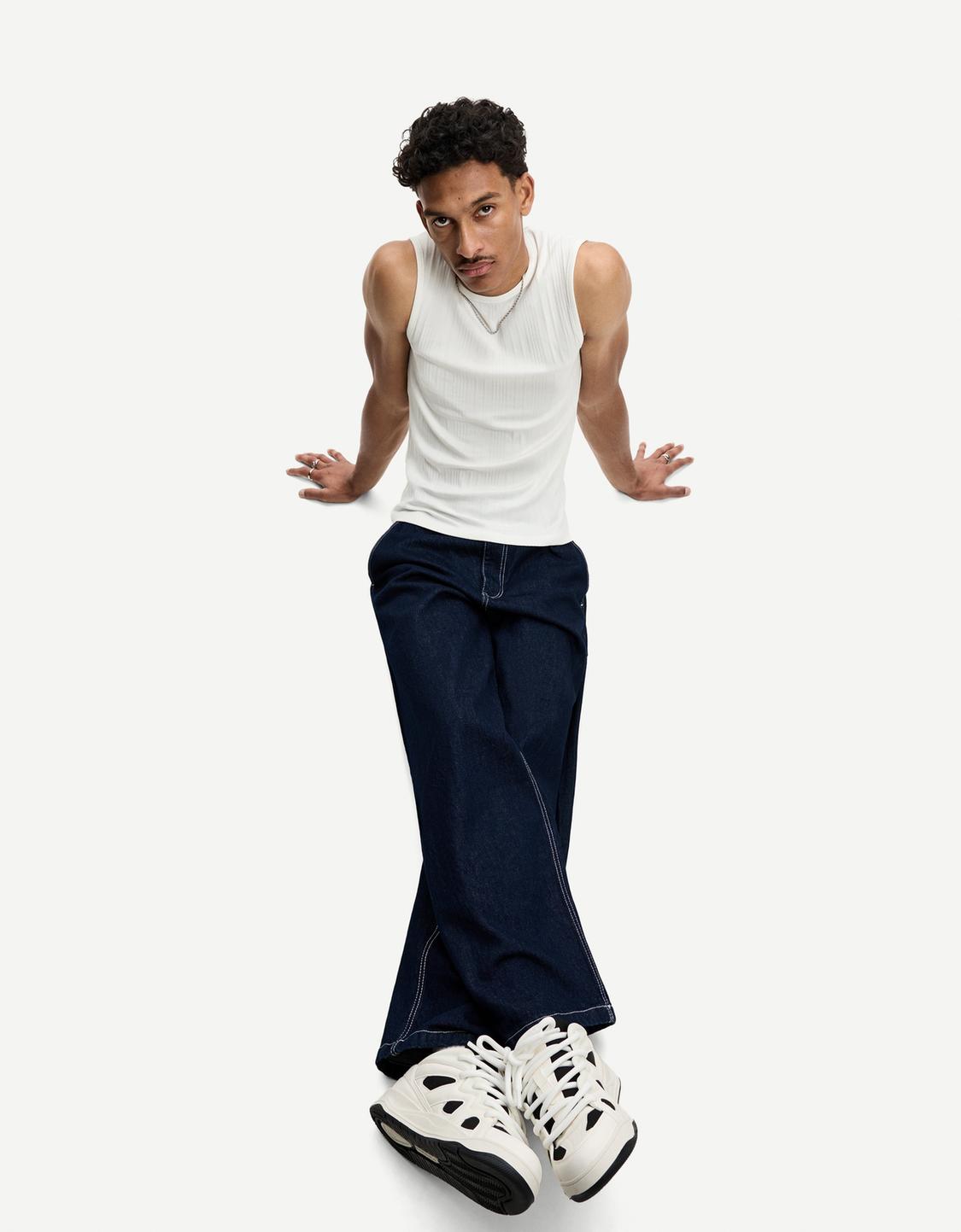 Contrast skate trainers