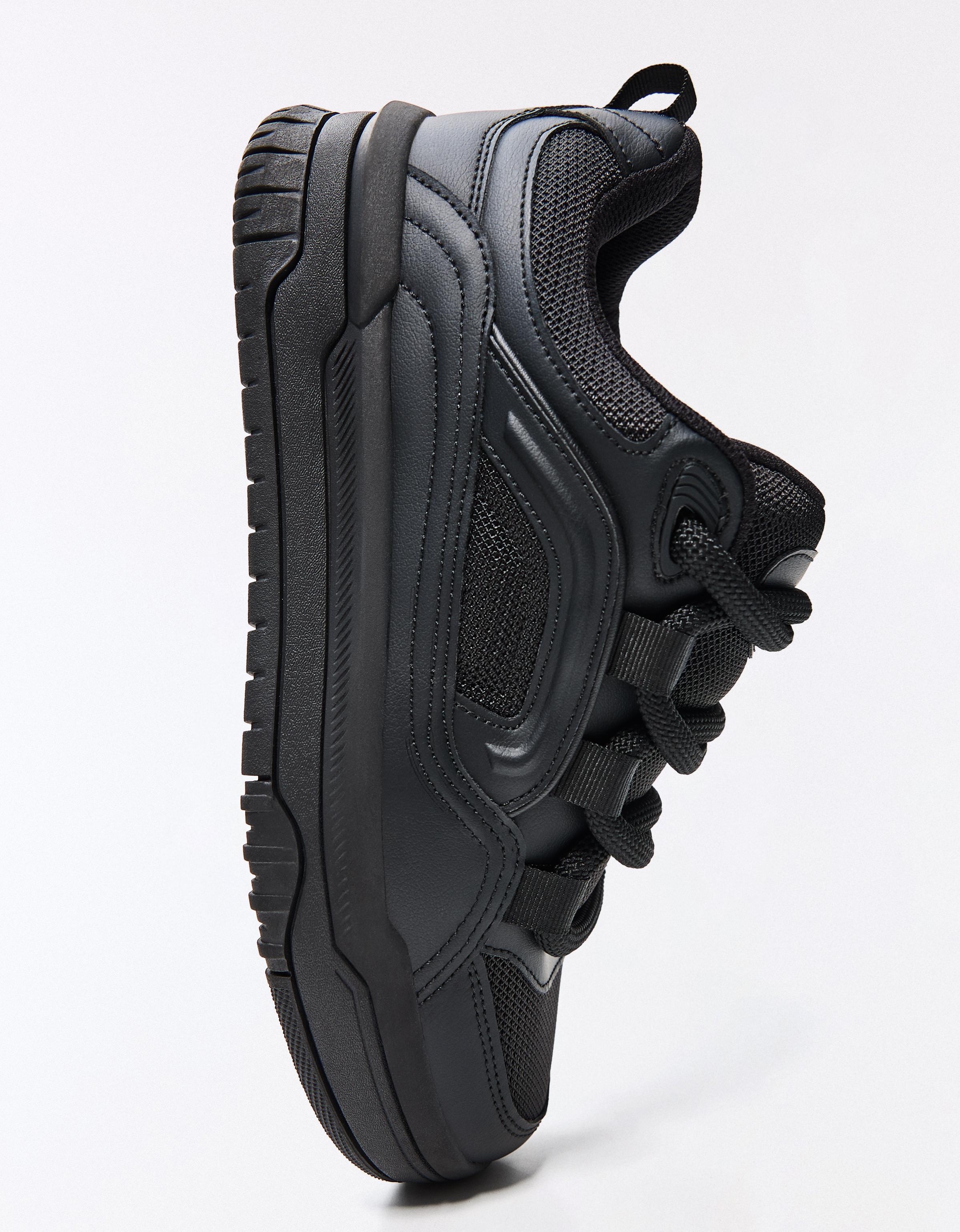 Skate trainers — BLACK