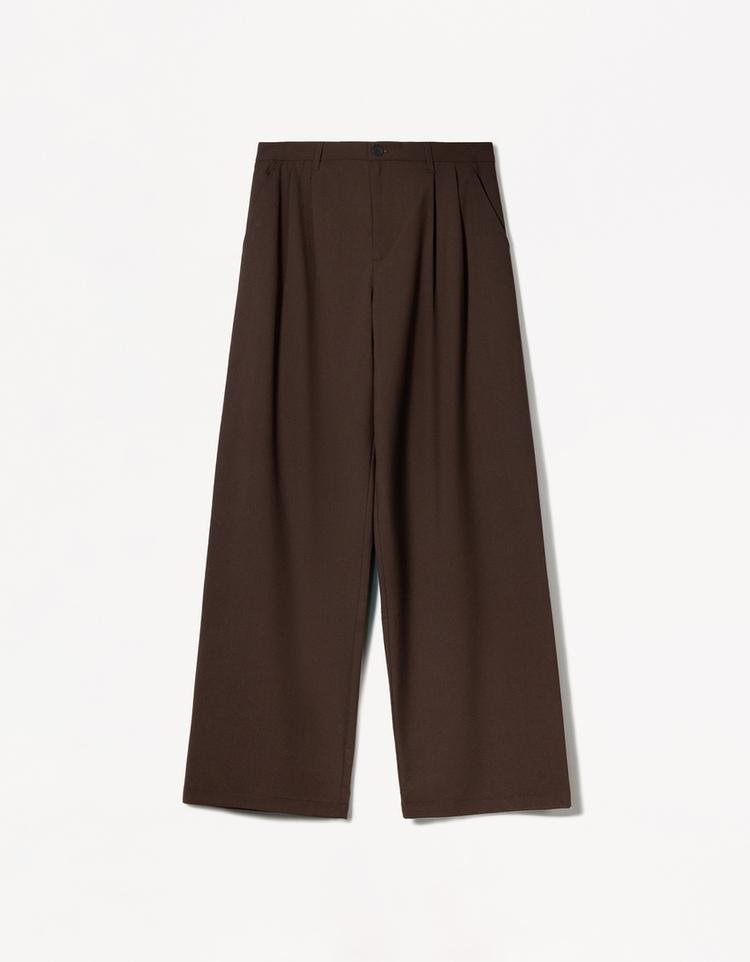Low-rise baggy trousers