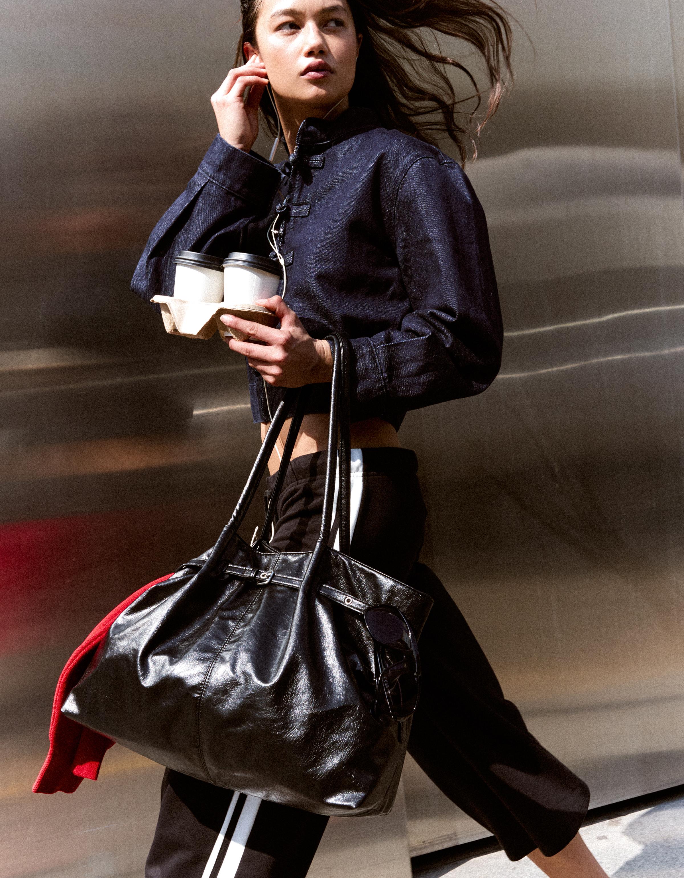 Belt shopper bag — Black