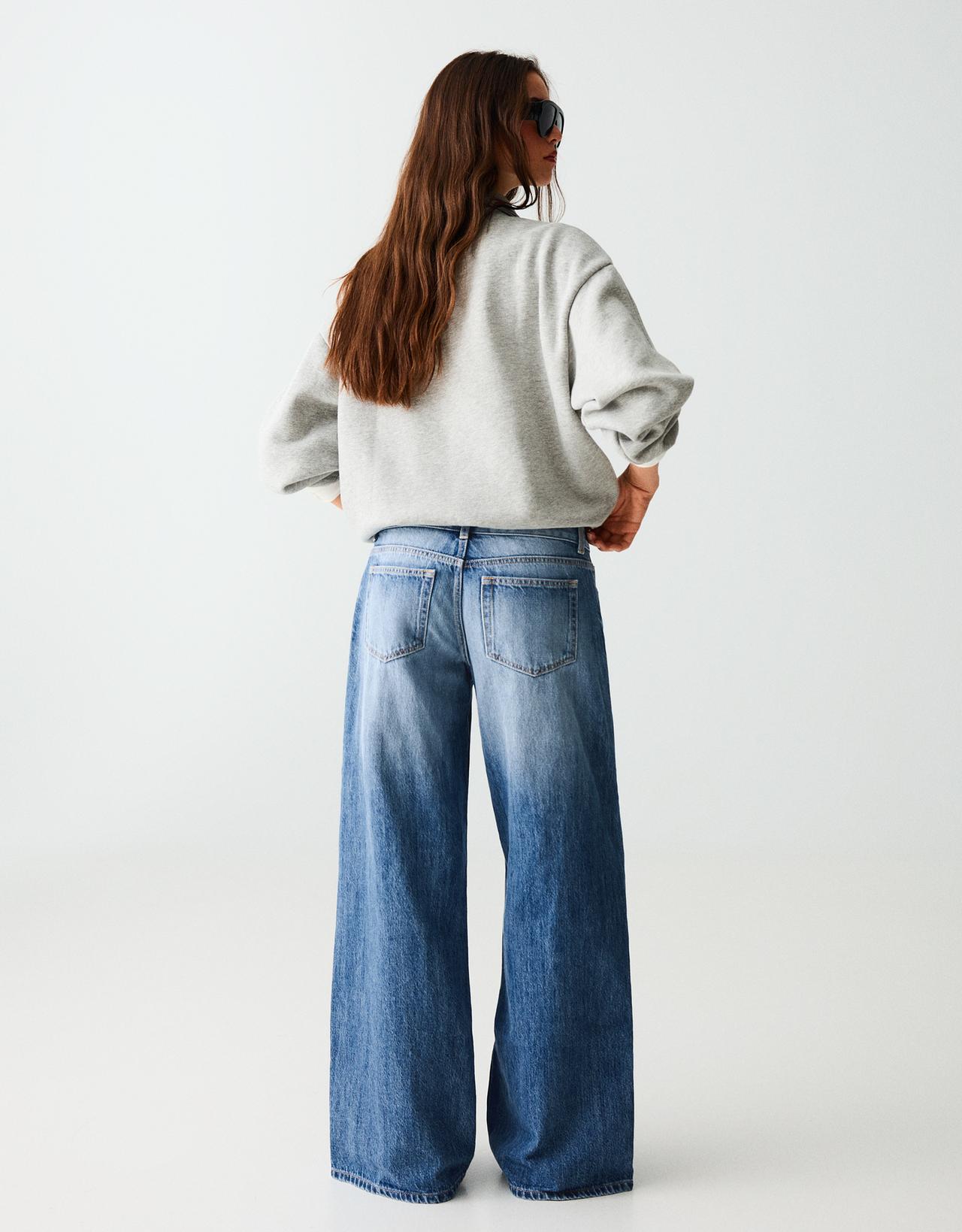 Low-rise wide-leg jeans — Light blue