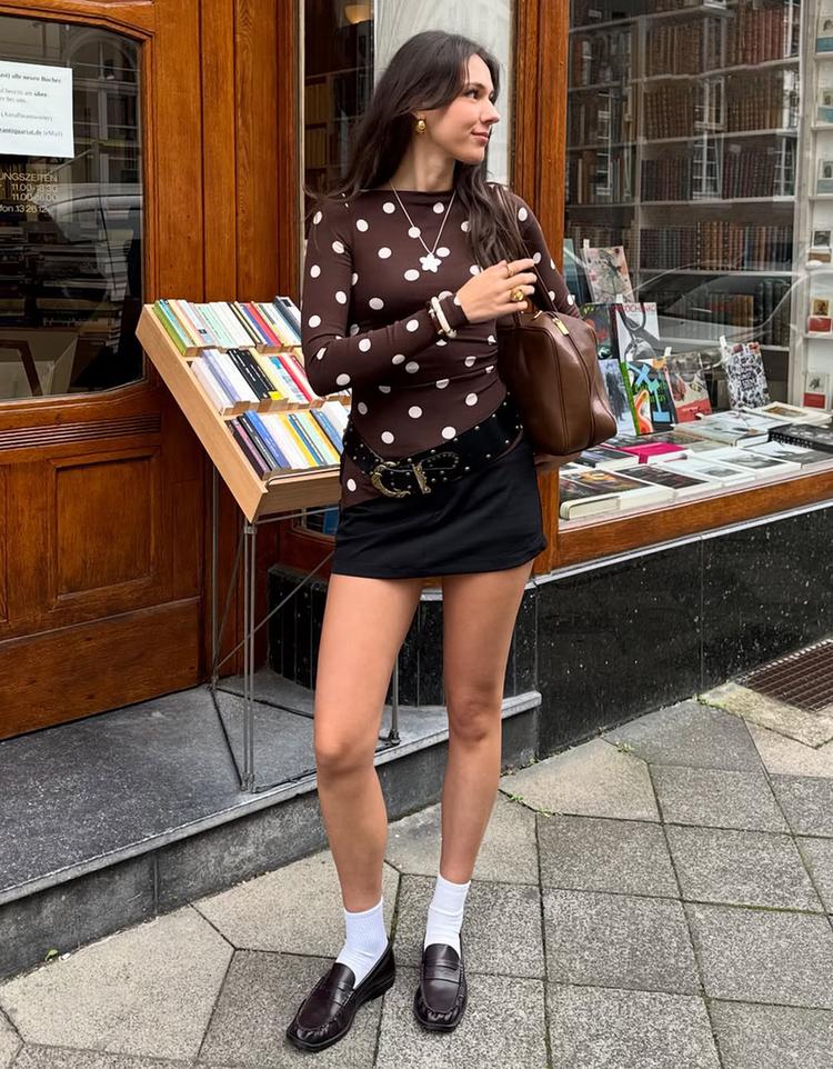Long sleeve asymmetric T-shirt