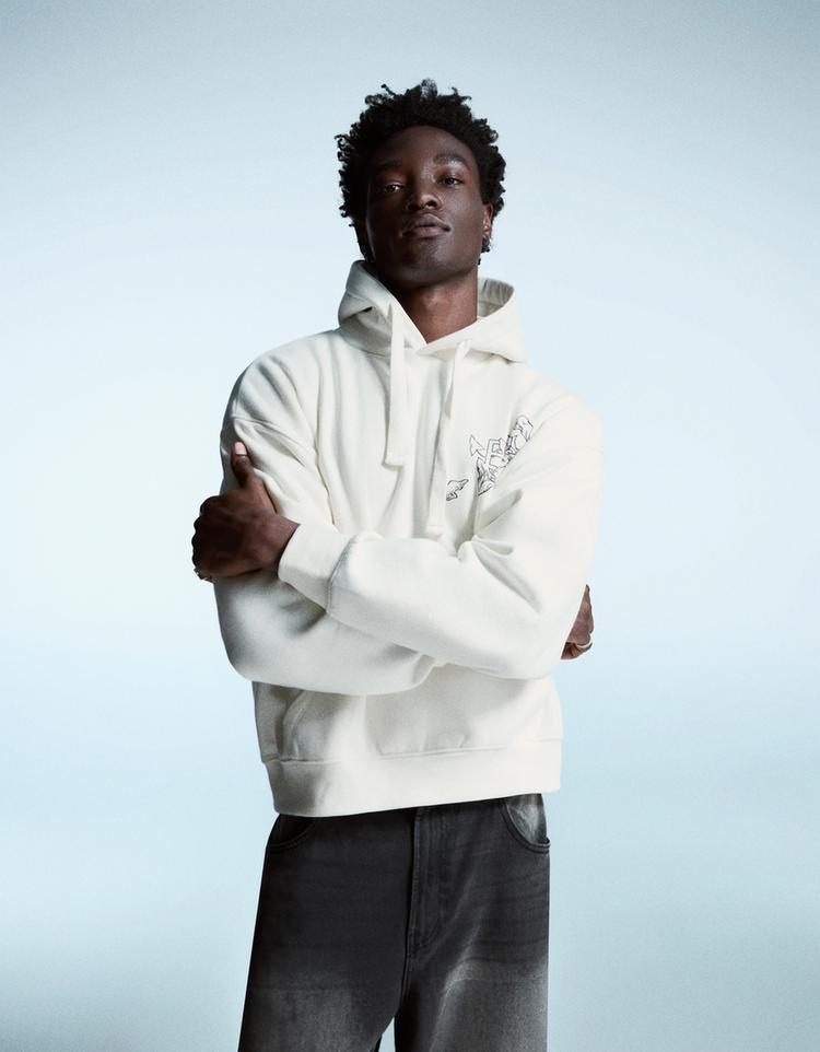 Sweatshirt capuz estampado