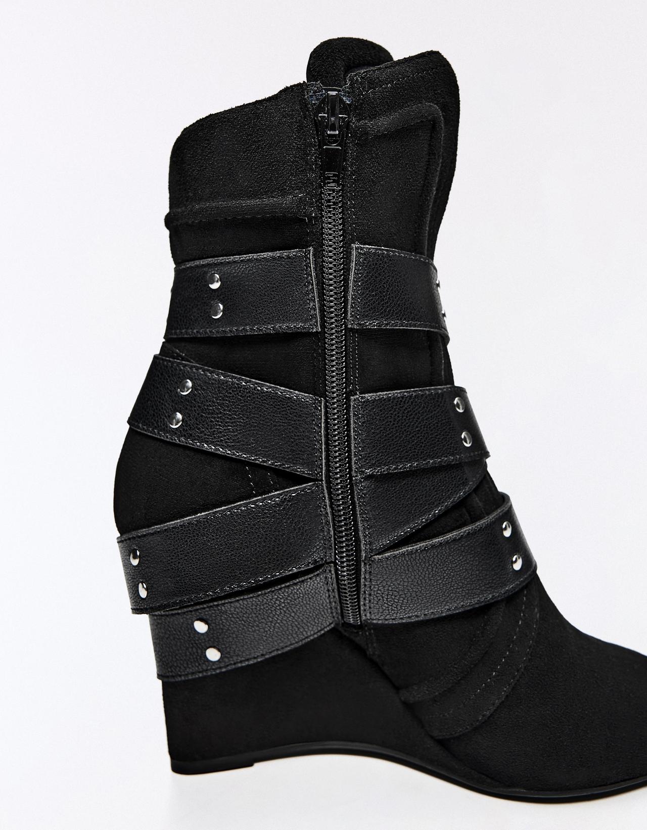 Peep toe wedge ankle boots — BLACK