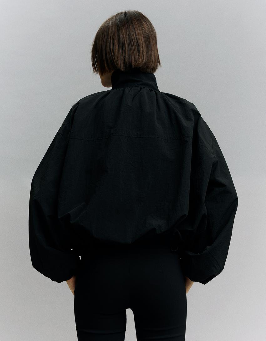 Cazadora técnica volumen-Negro