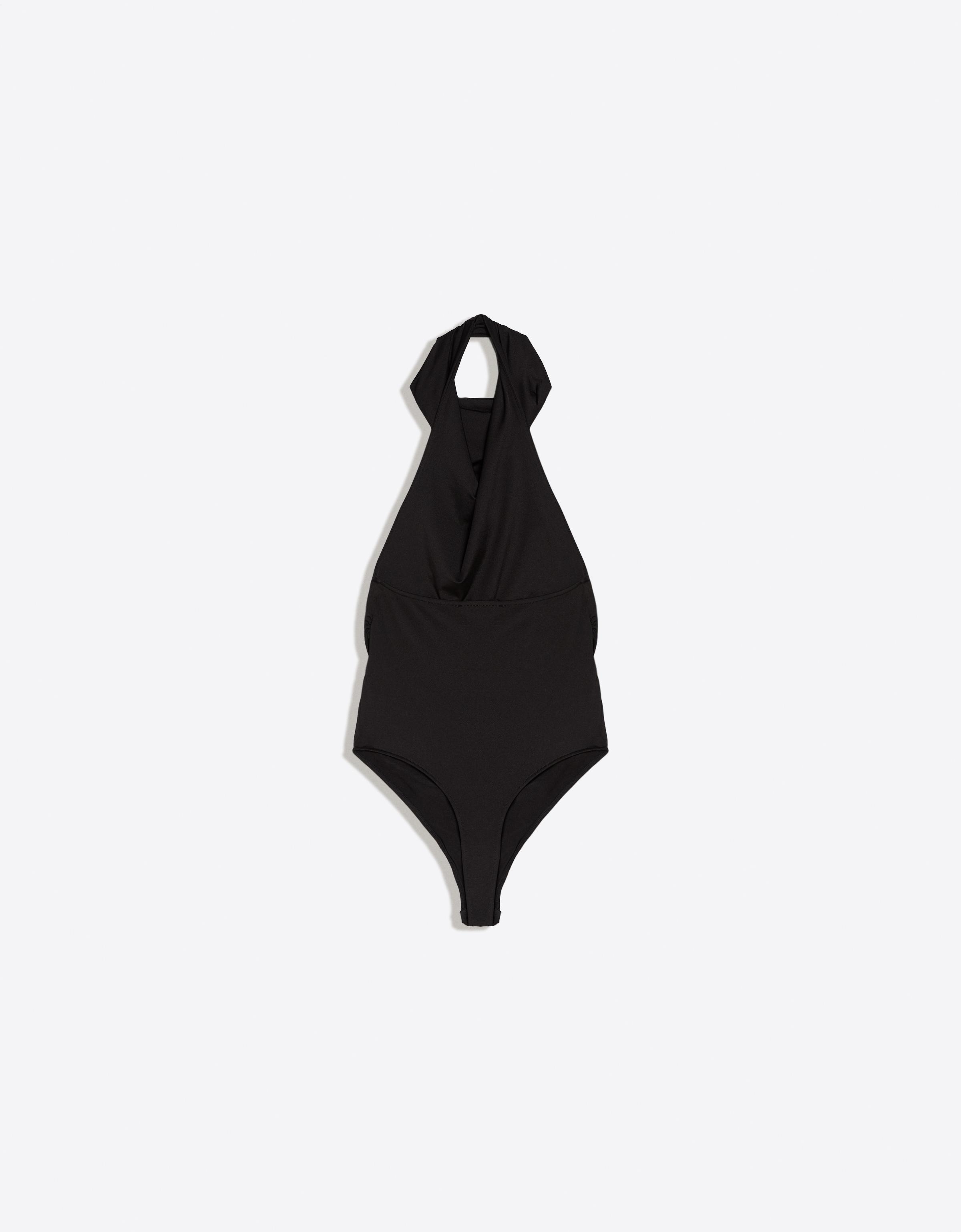 Halter body