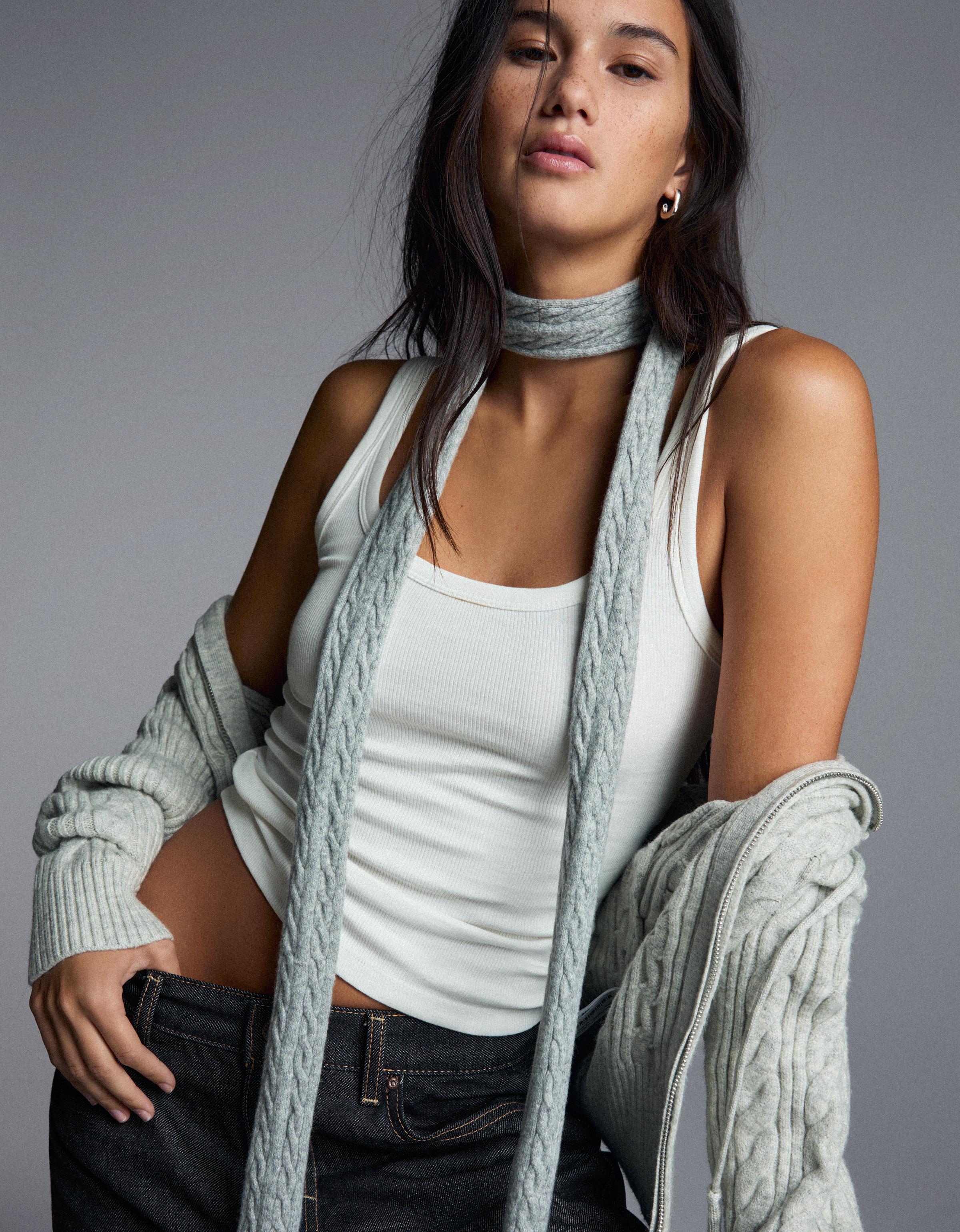 Bershka Cienki Szalik Z Dzianiny Kobieta Szary