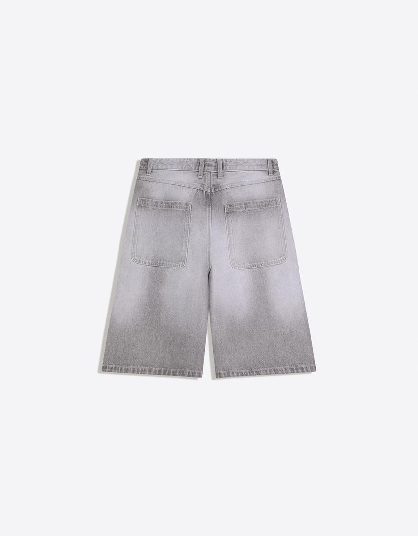 Baggy Bermuda shorts with studs-Grey
