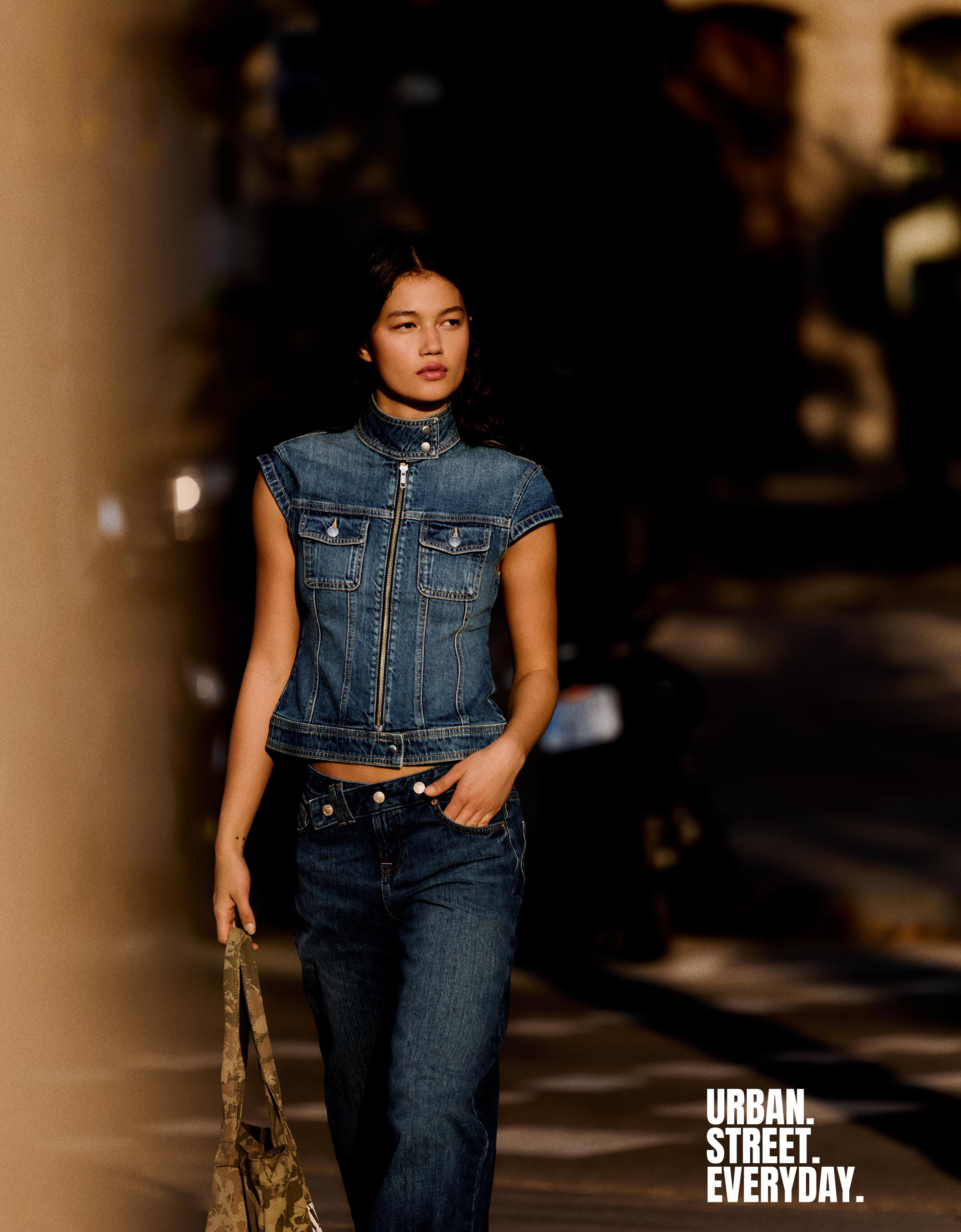 Zip-up denim top — Light blue