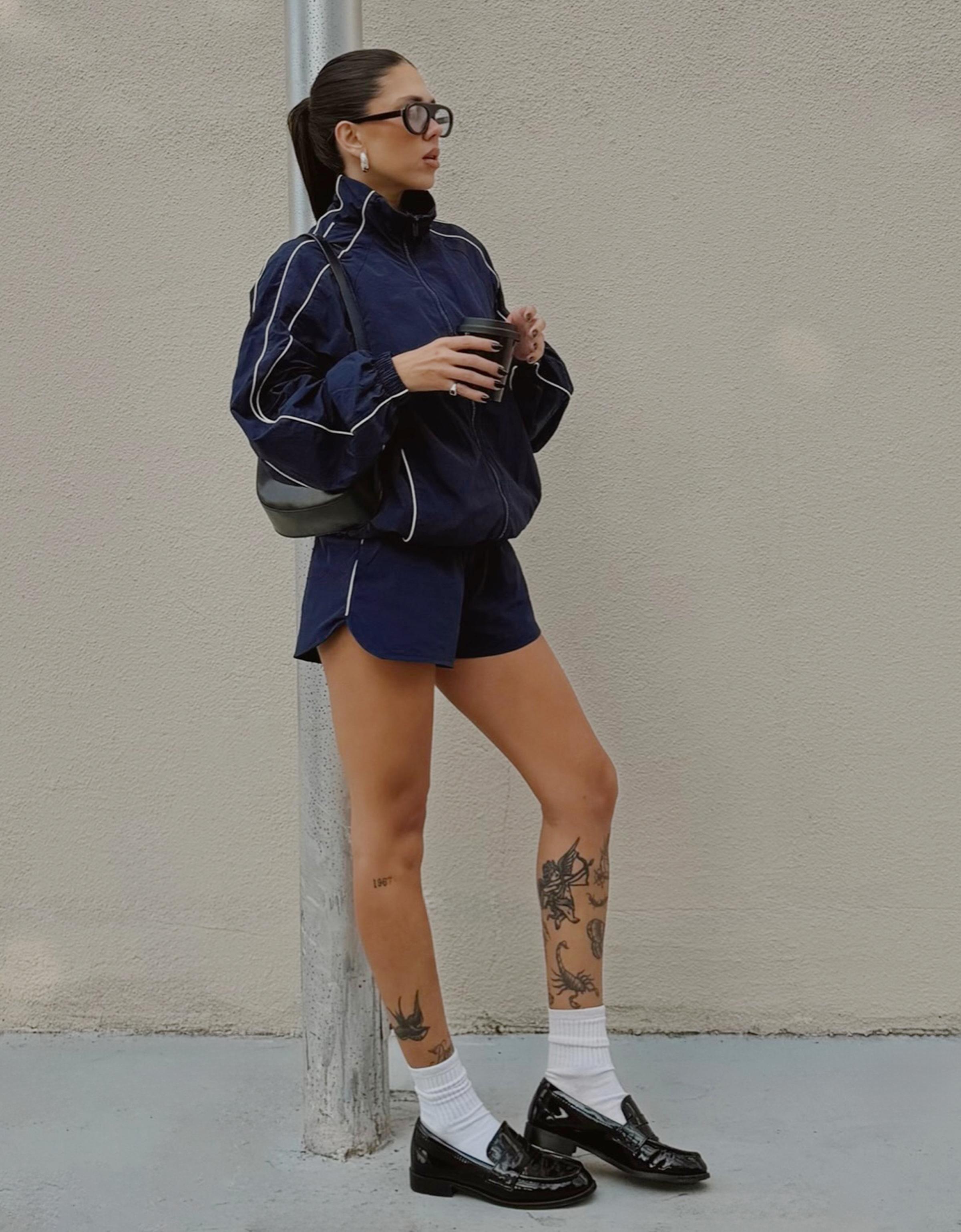 Technical shorts with side piping — Navy