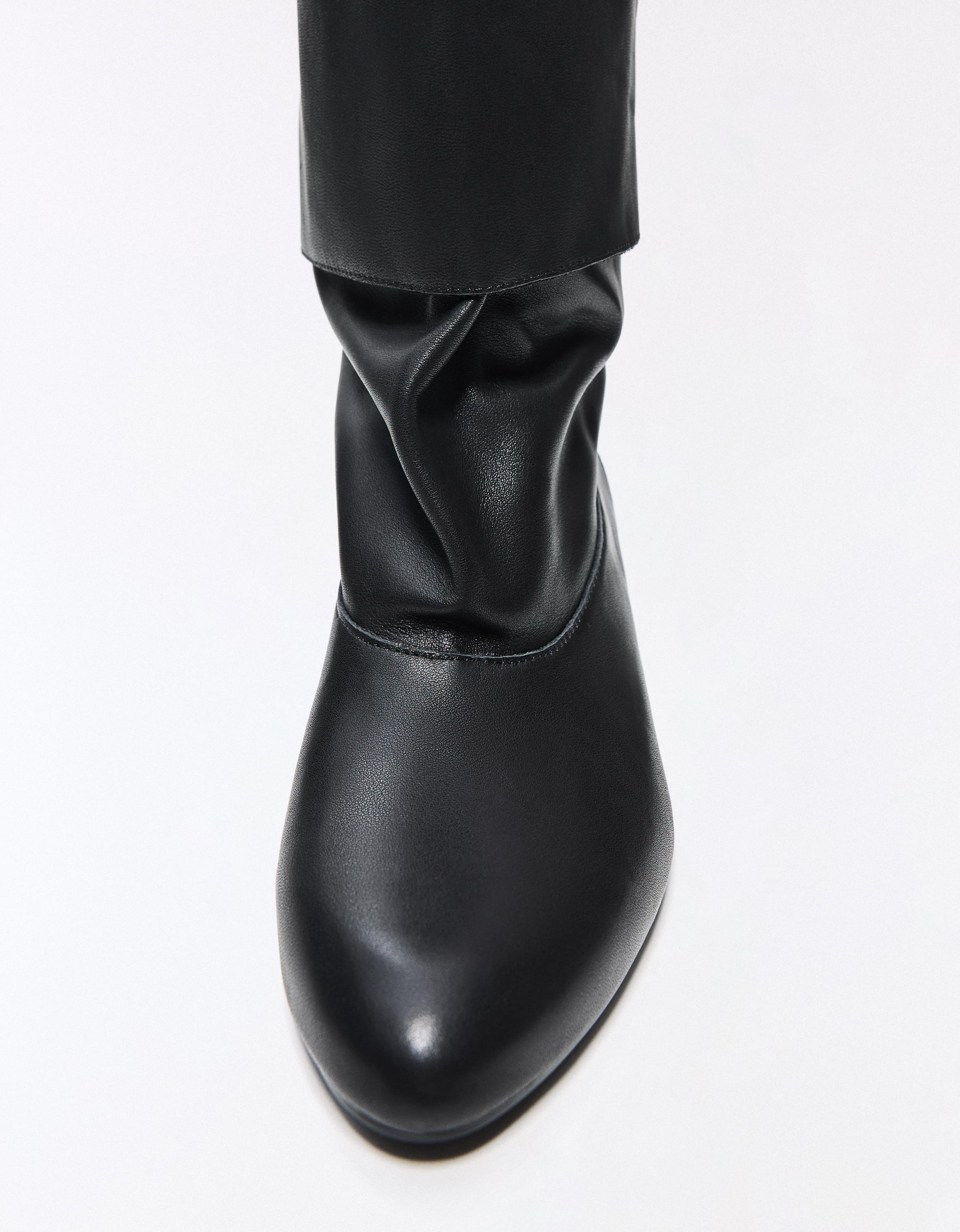 LEATHER HEEL ANKLE BOOTS — BLACK