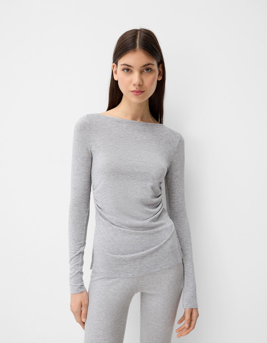 Long sleeve T-shirt with gathered detail