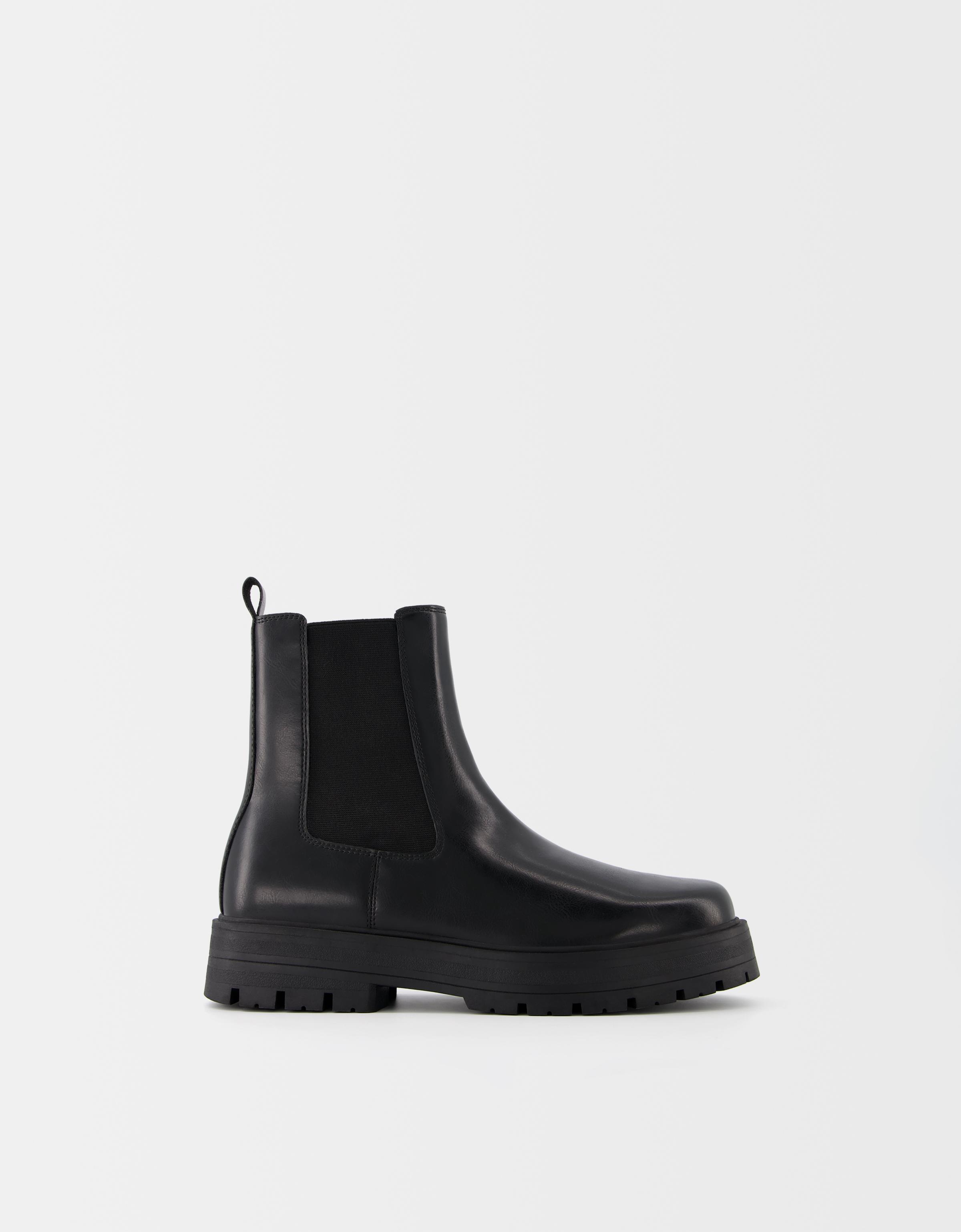 Bershka Chelsea-Boots Mit Profilsohle Herren 39 Schwarz