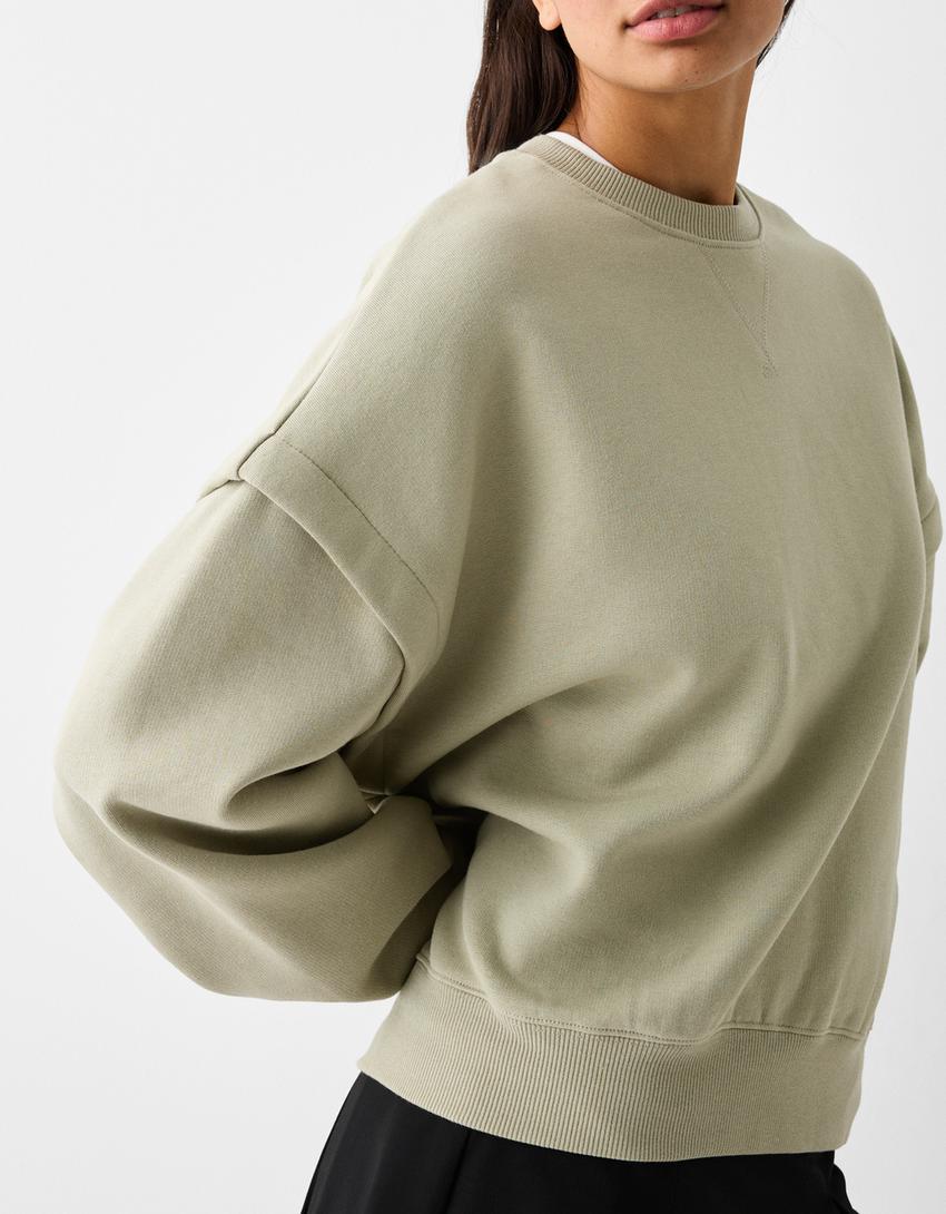 سويت شيرت بياقة دائرية-كاكي-5