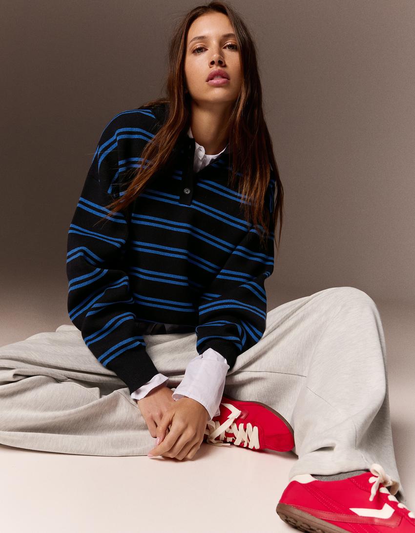 Sweter oversize z kołnierzykiem typu polo-Granatowy