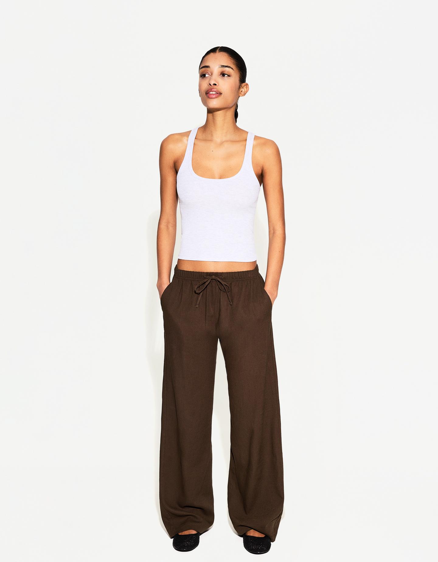 Bershka Hose Mit Leinen Und Gummizugbund Damen Xxs Braun günstig online kaufen