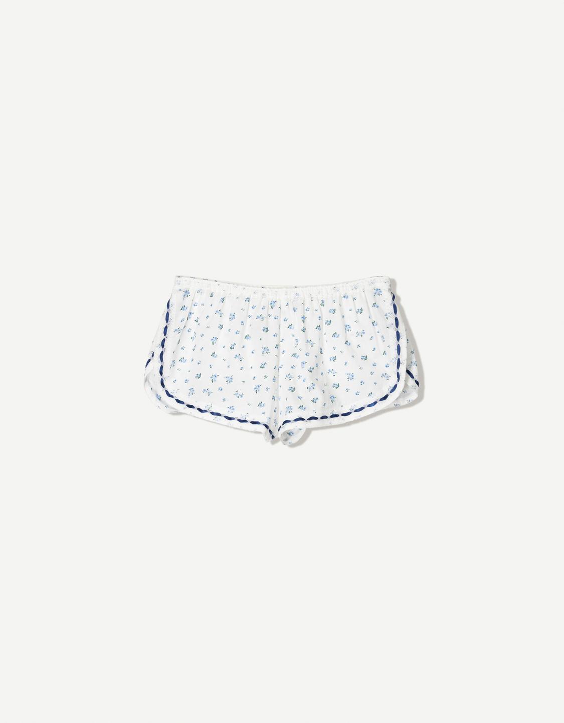 Printed lace trim shorts