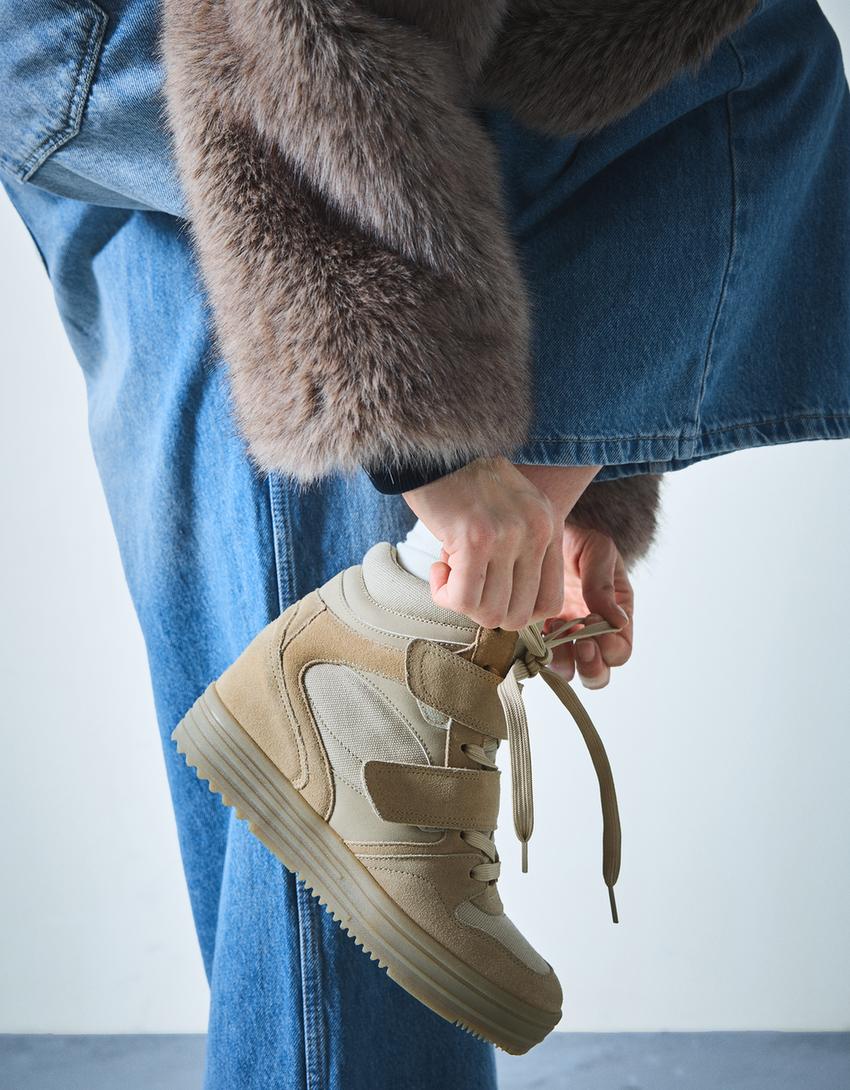 High-top trainers with inner wedge-TAUPE