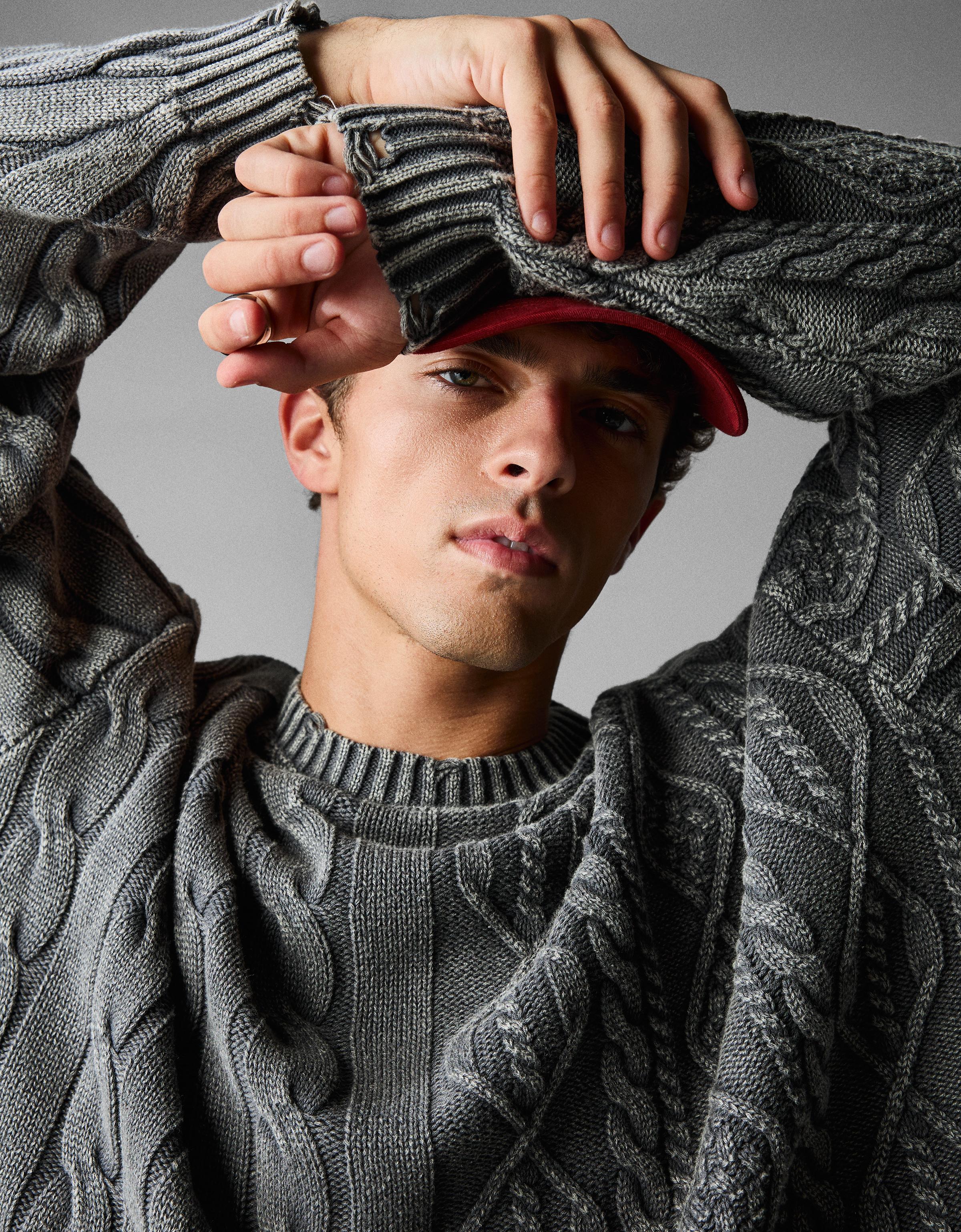 Washed-effect cable-knit jumper — Dark grey