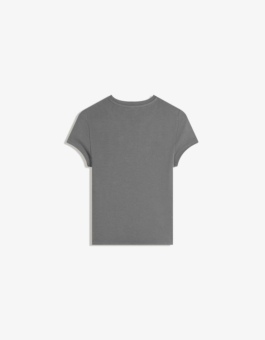 Camiseta manga corta tachas-Gris-1