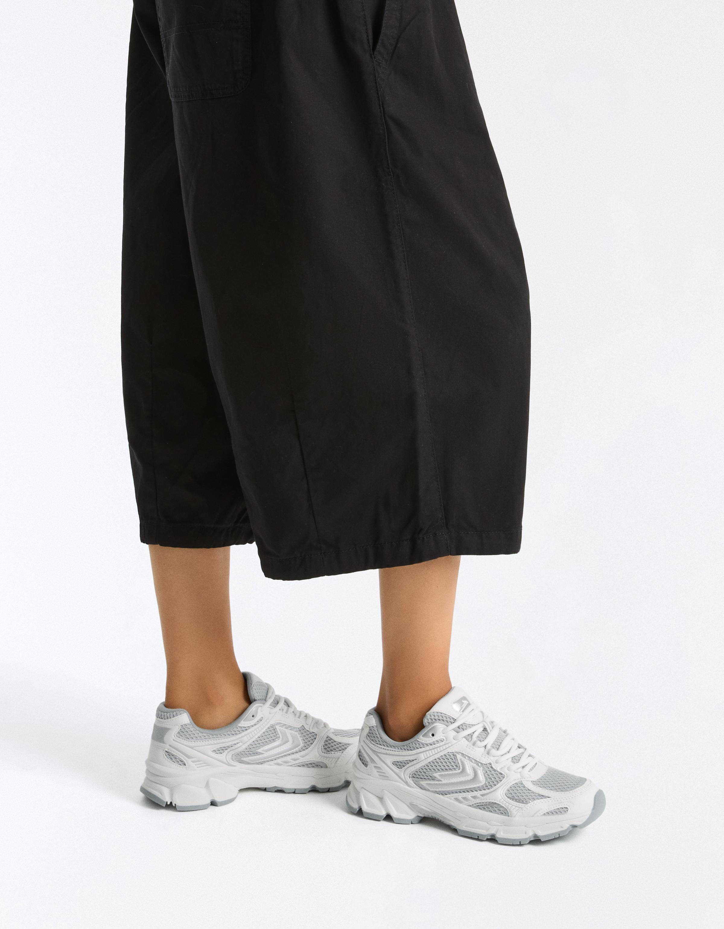 MULTI-PIECE TRAINERS — Multicolored