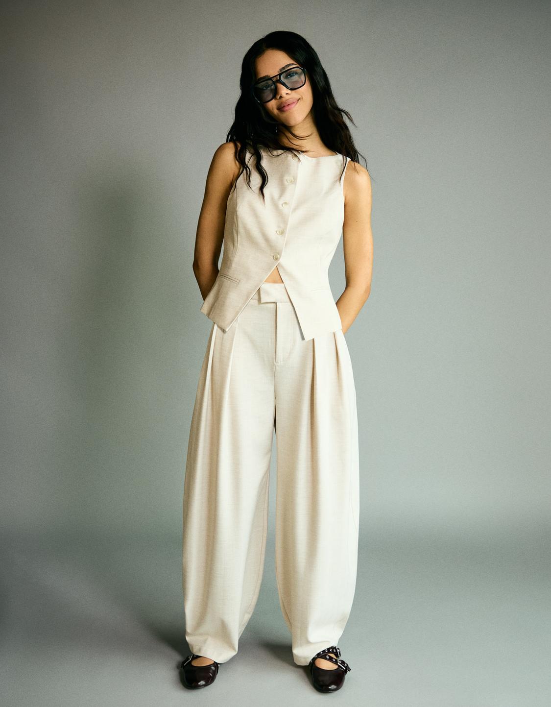 Tailored fit vest and trousers set